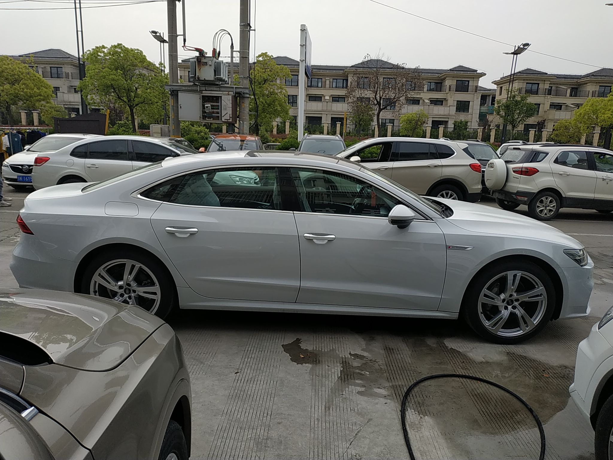 奥迪A7L 2022款 45 TFSI S-line 筑梦未来版