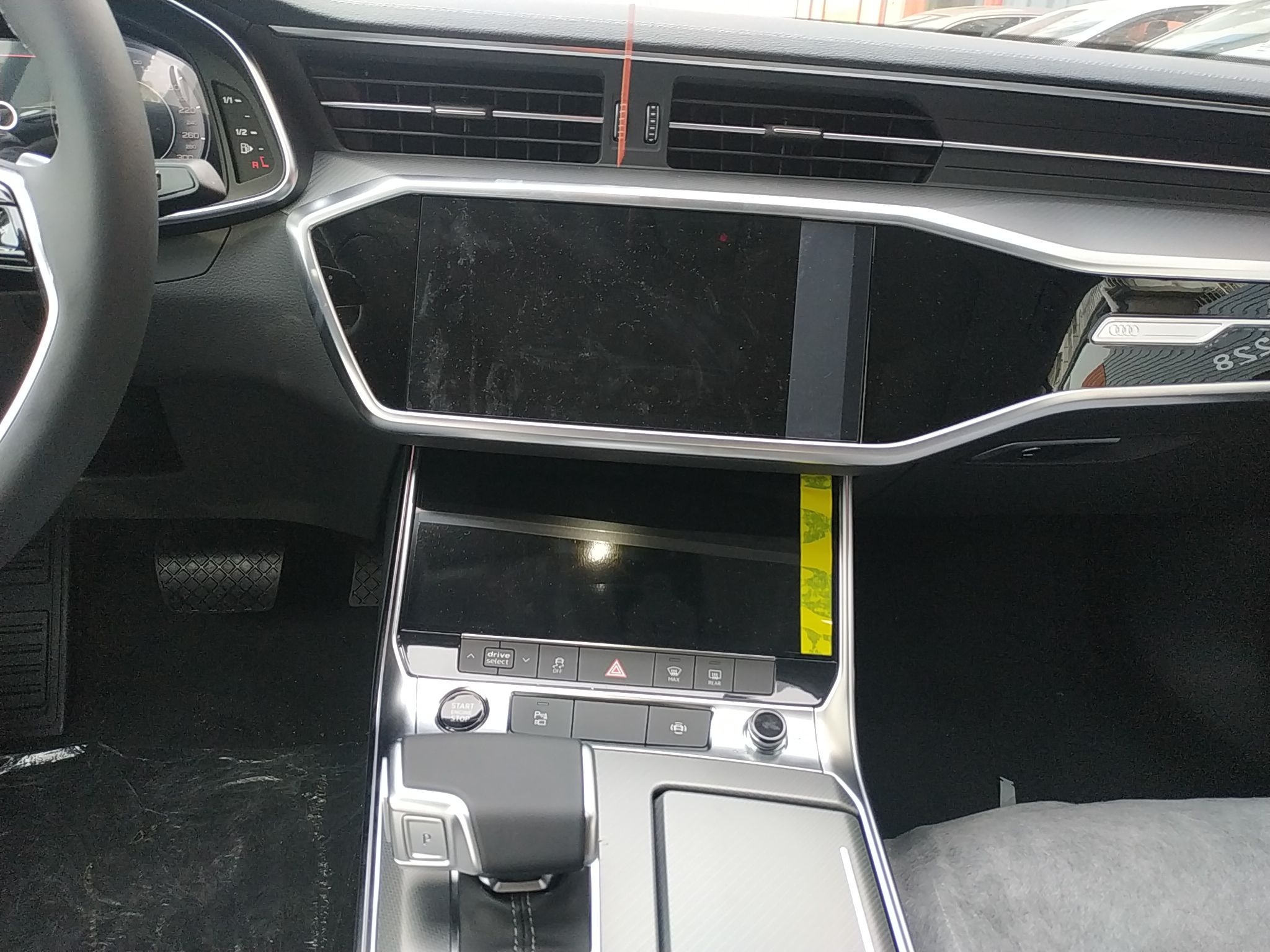 奥迪A7L 2022款 45 TFSI S-line 筑梦未来版