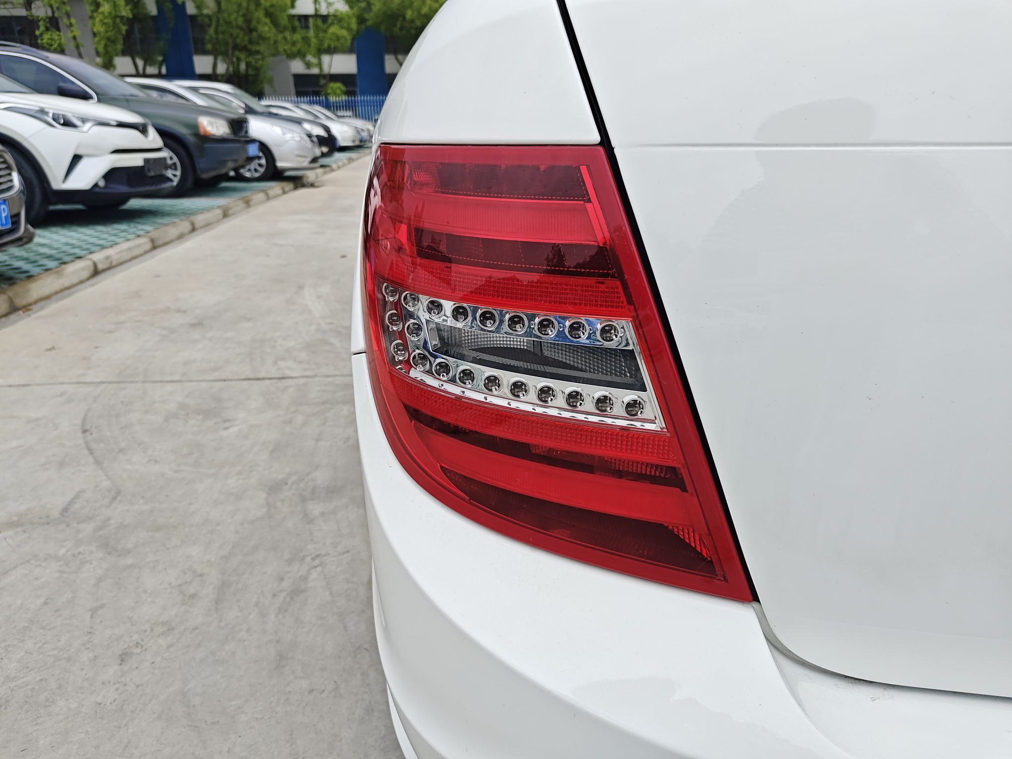 奔驰C级 2011款 C 200 豪华运动旅行版(进口)