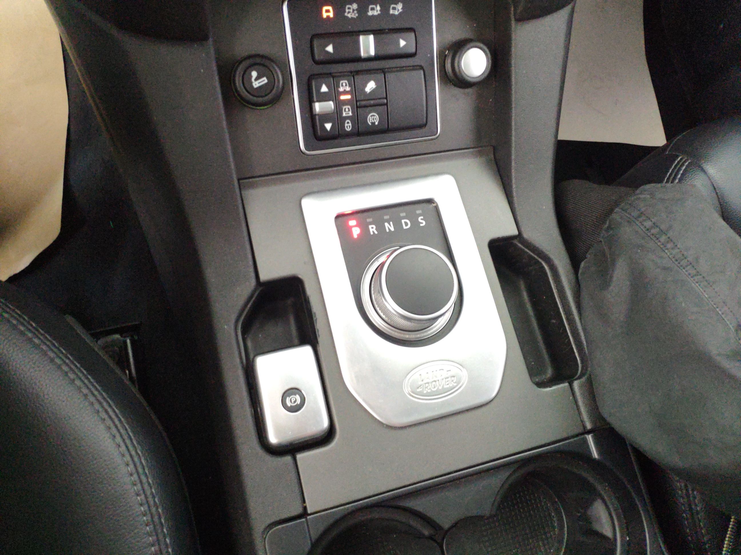 路虎 发现 2015款 3.0 V6 SC HSE(进口)