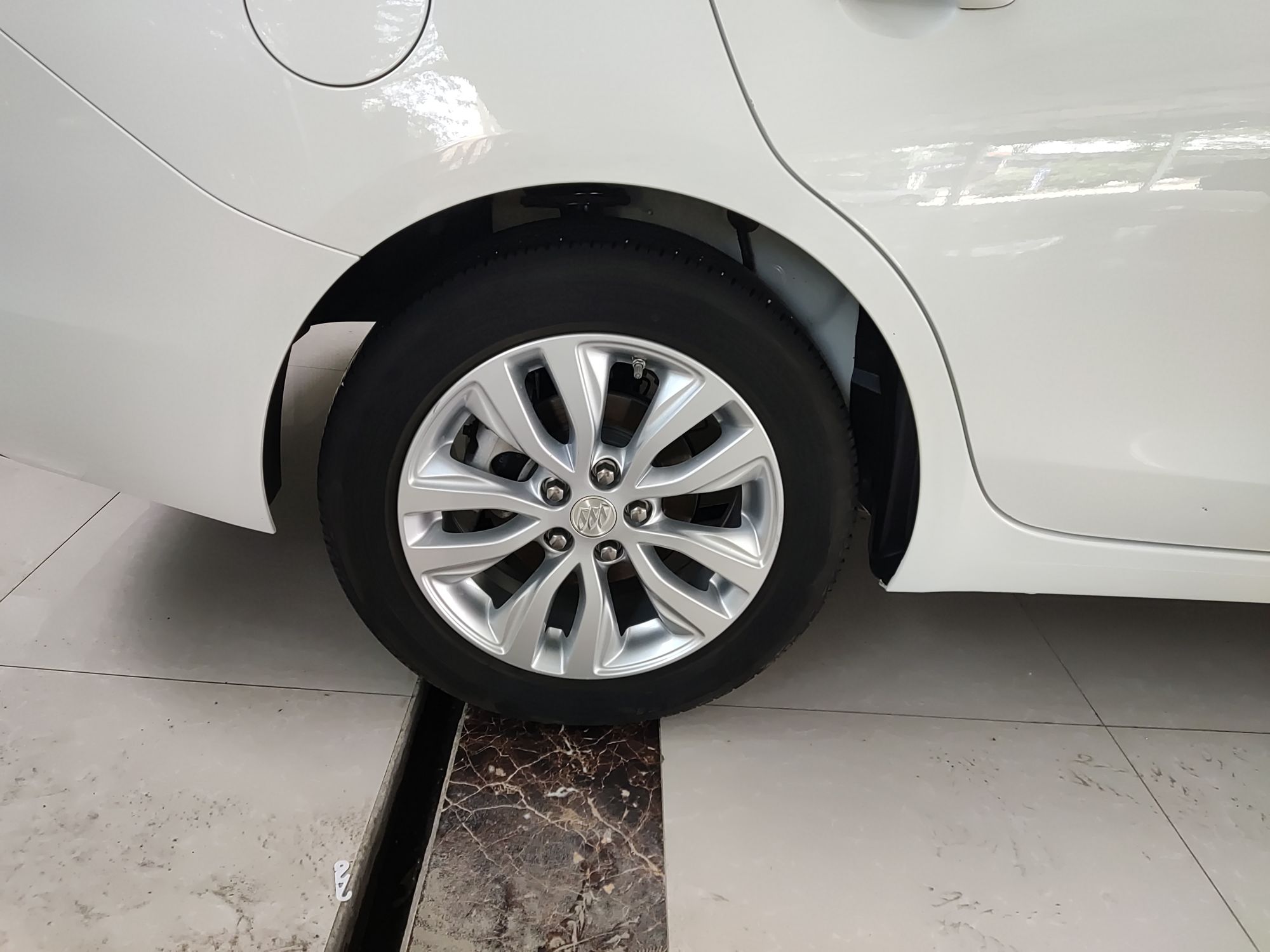 别克 英朗 2021款 改款 典范 1.5L 自动精英型