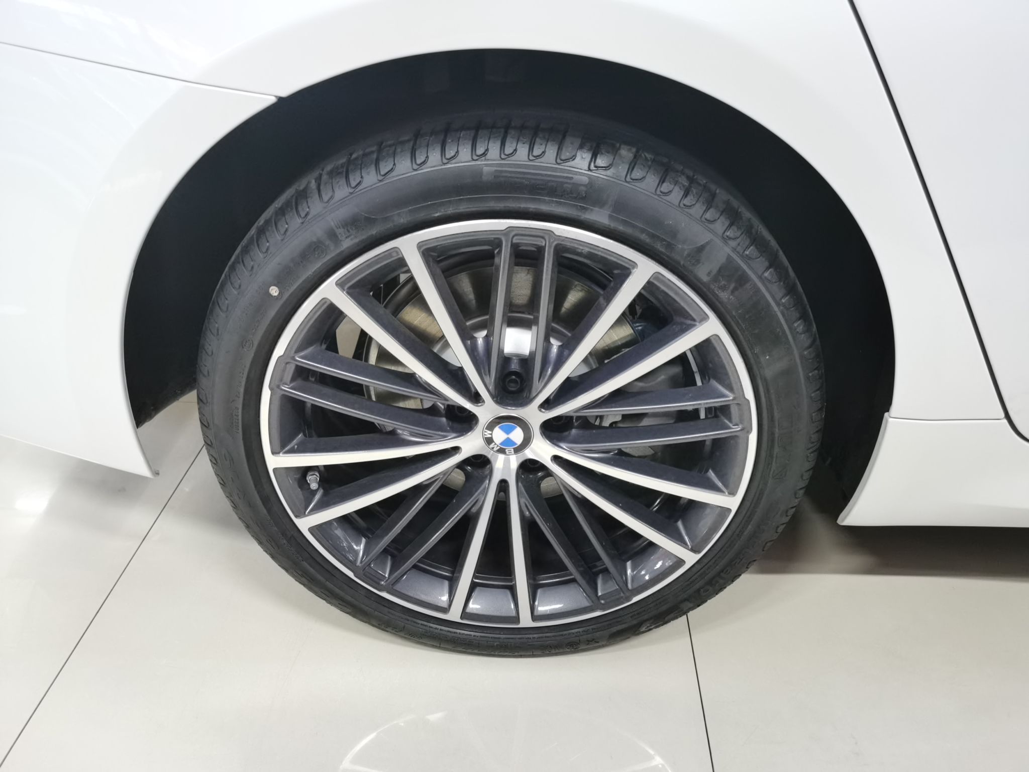 宝马5系 2023款 530Li 领先型 M运动套装