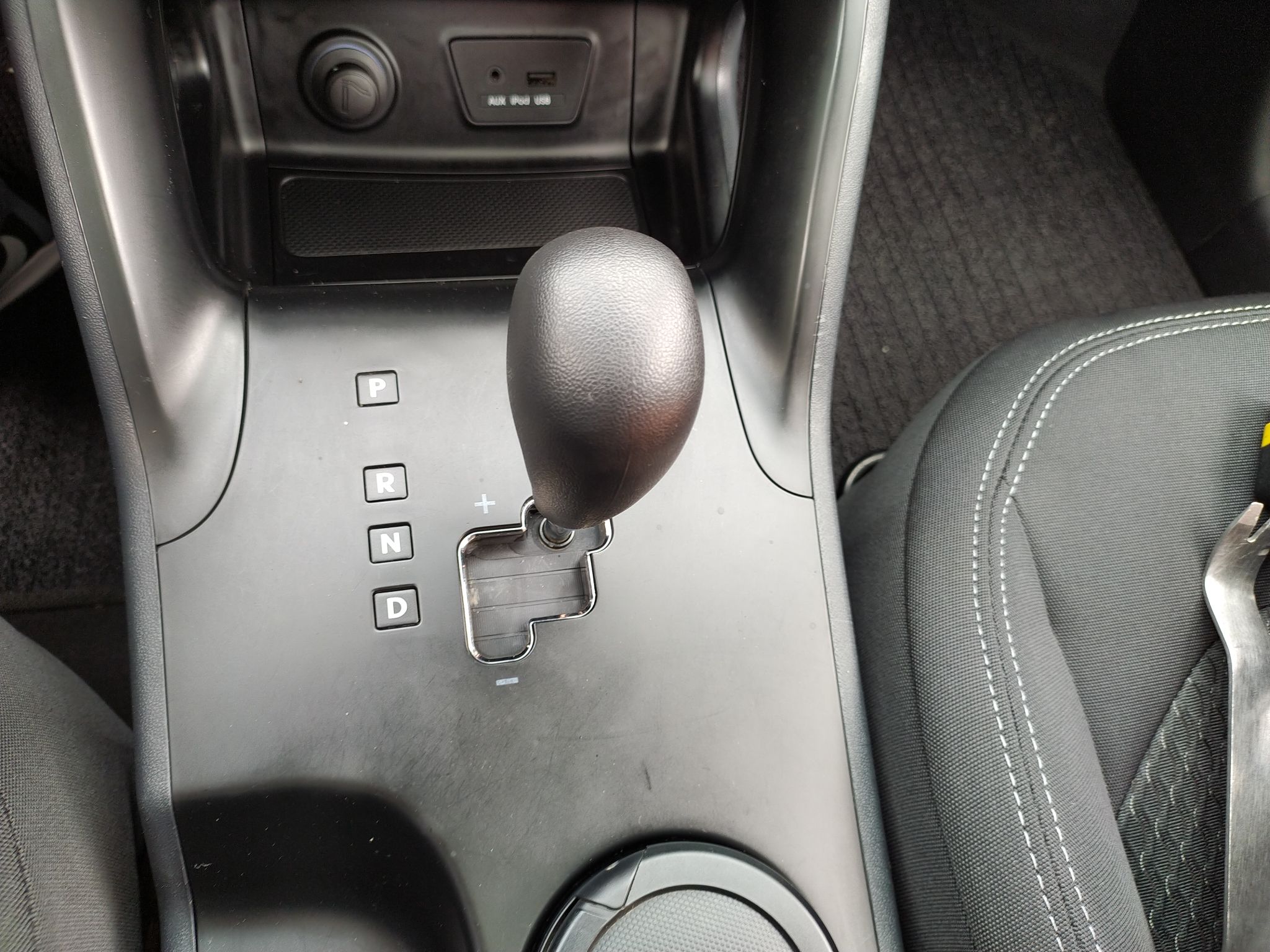 北京现代ix35 2015款 2.0L 自动两驱舒适型 国V中控内饰18