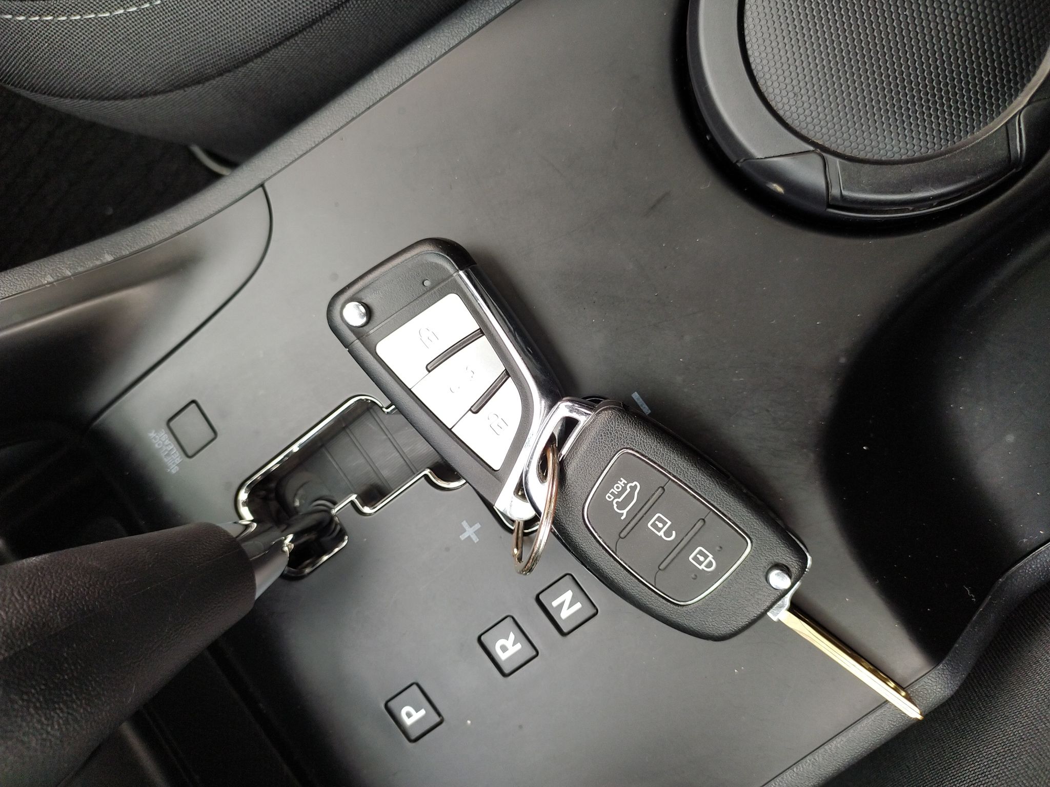 北京现代ix35 2015款 2.0L 自动两驱舒适型 国V中控内饰11