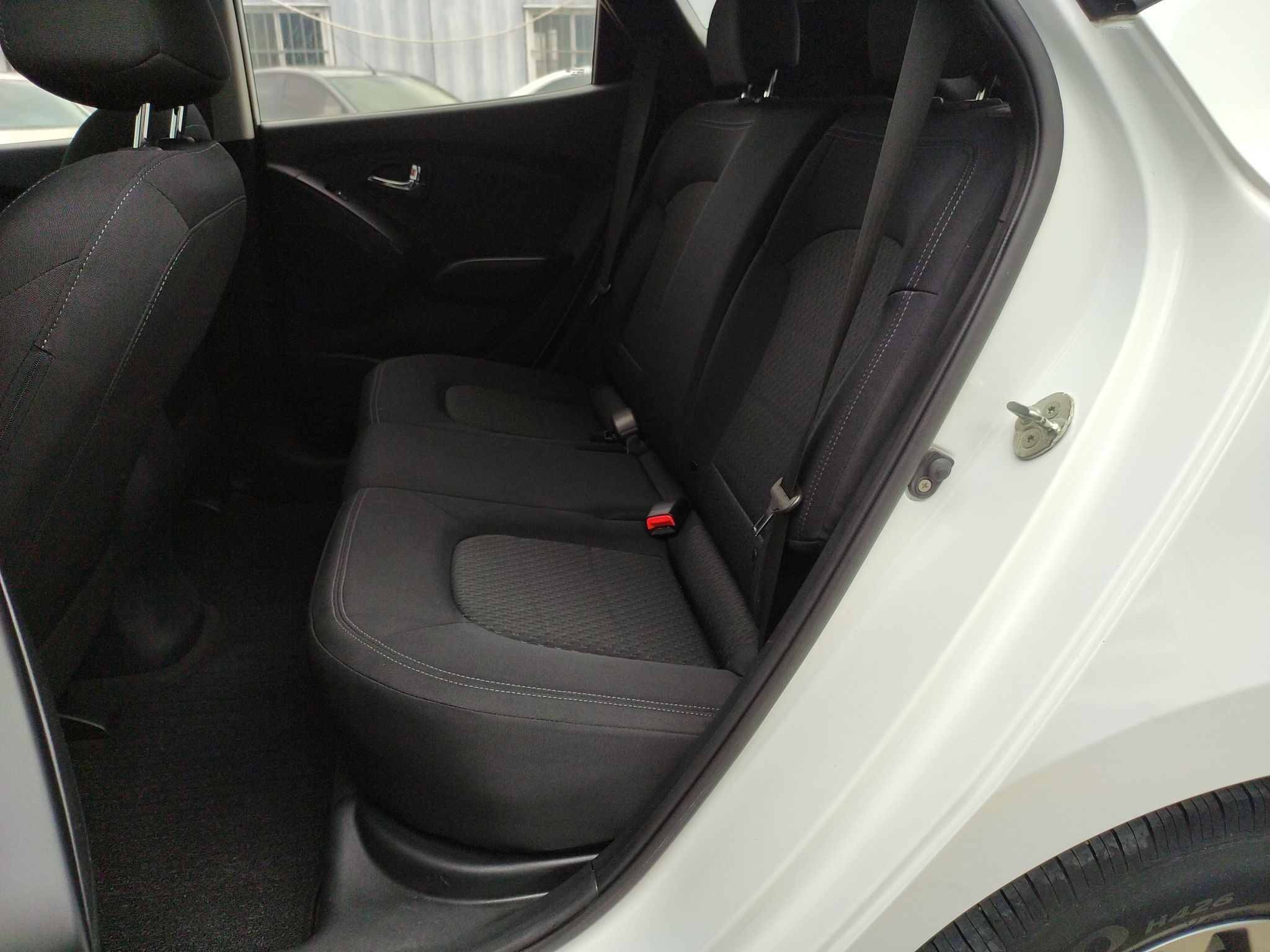 北京现代ix35 2015款 2.0L 自动两驱舒适型 国V中控内饰21