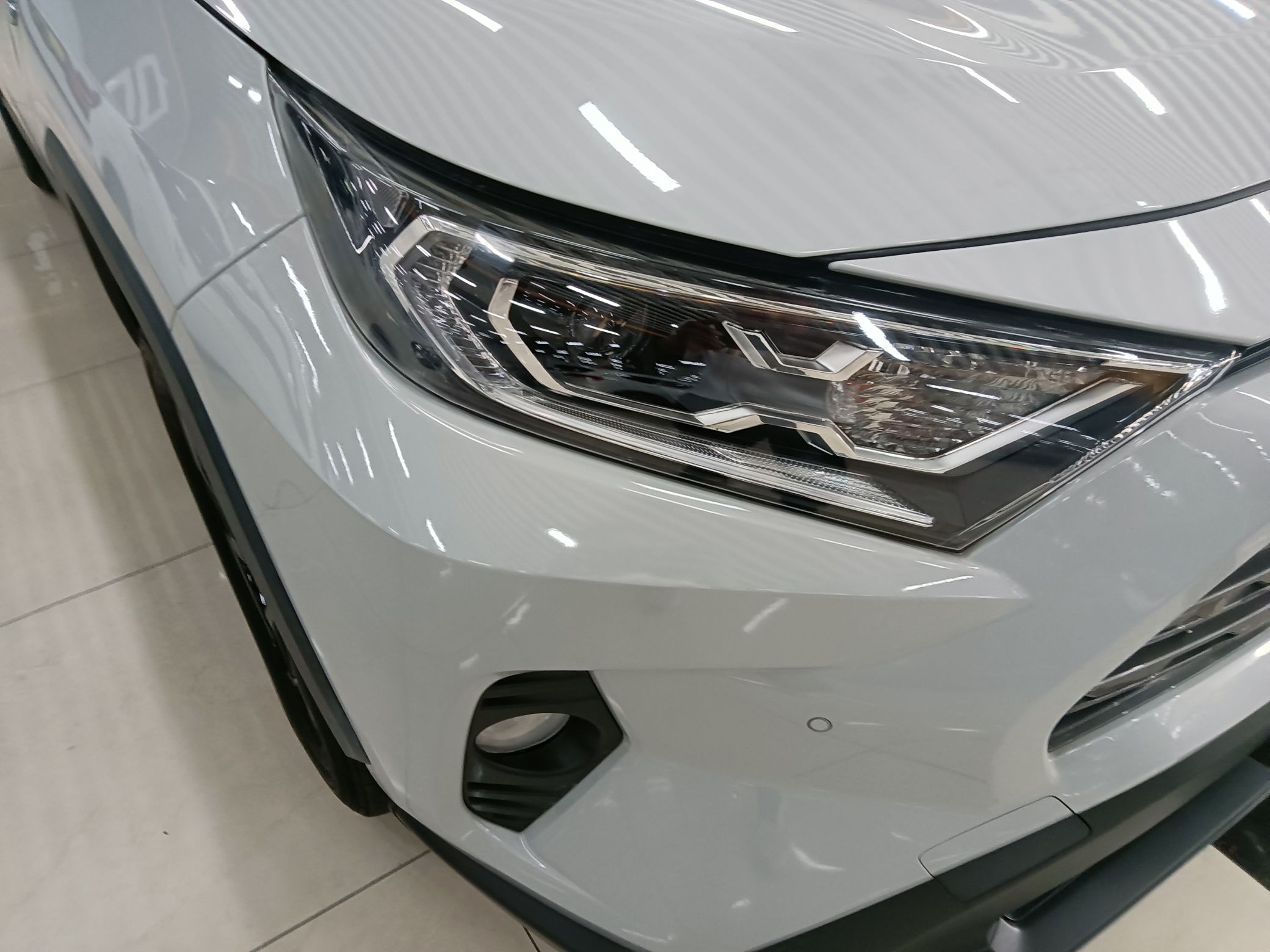 丰田 RAV4 2020款 双擎  2.5L CVT四驱旗舰版