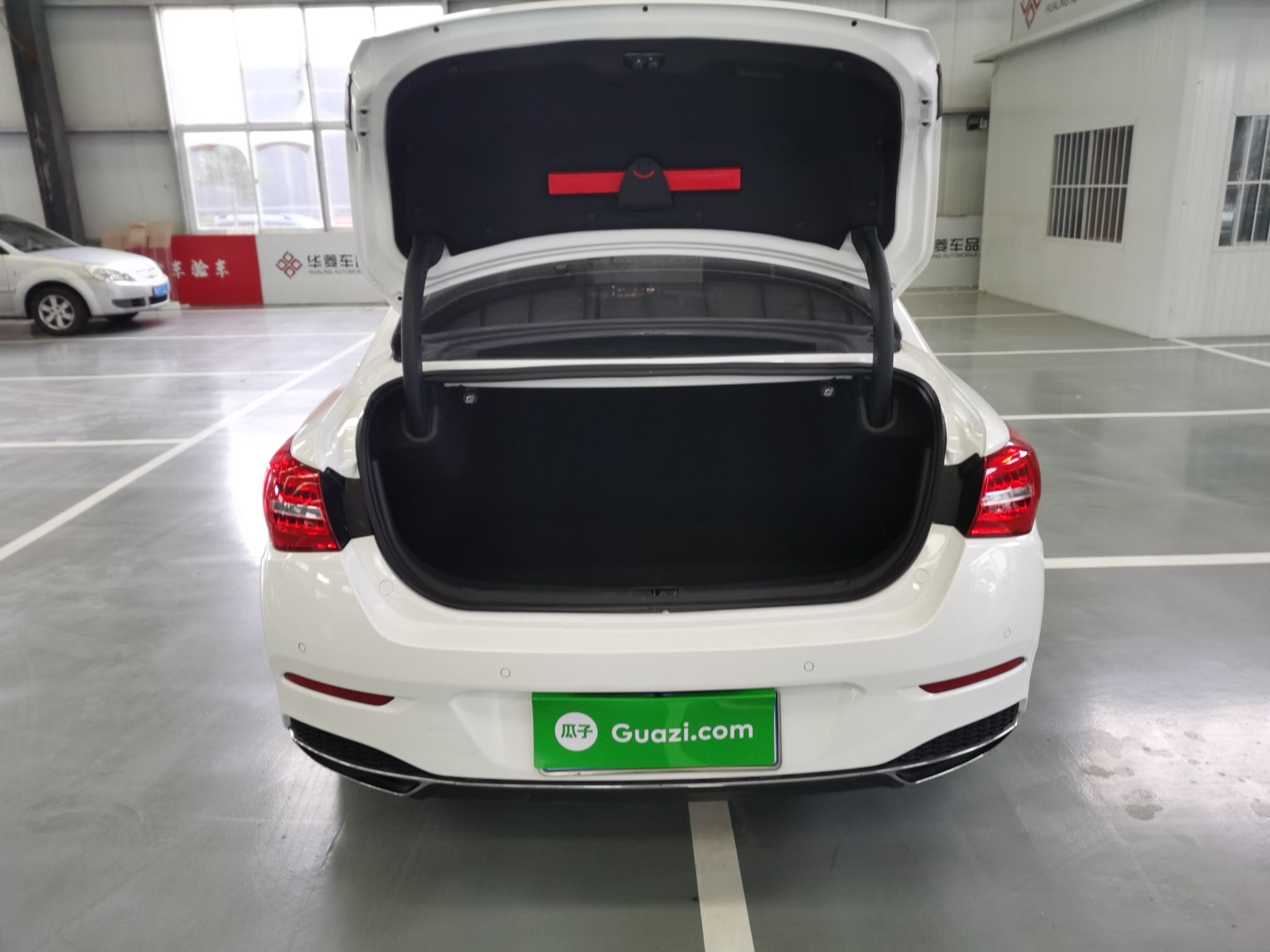 红旗H5 2020款 1.5T DCT旗韵版