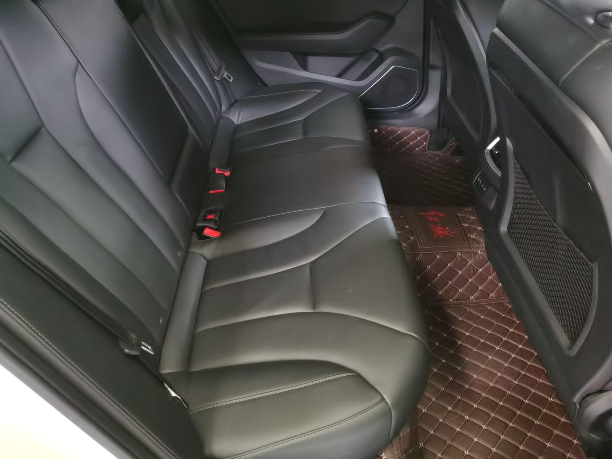 红旗H5 2020款 1.5T DCT旗韵版