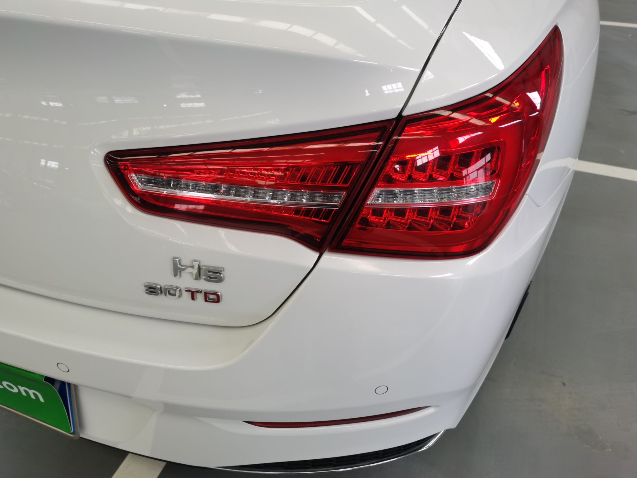 红旗H5 2020款 1.5T DCT旗韵版