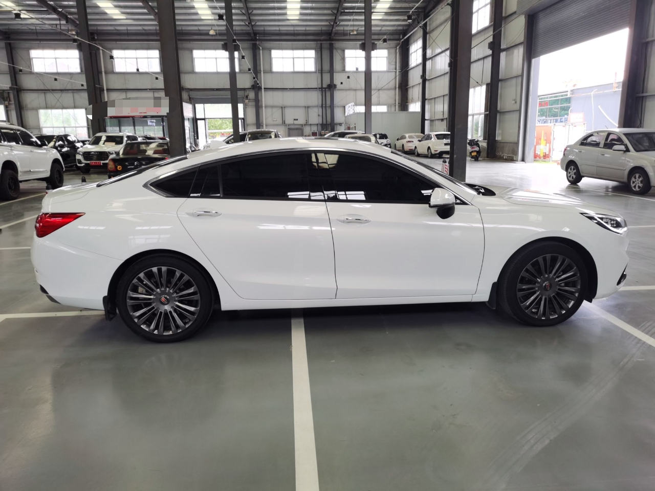 红旗H5 2020款 1.5T DCT旗韵版