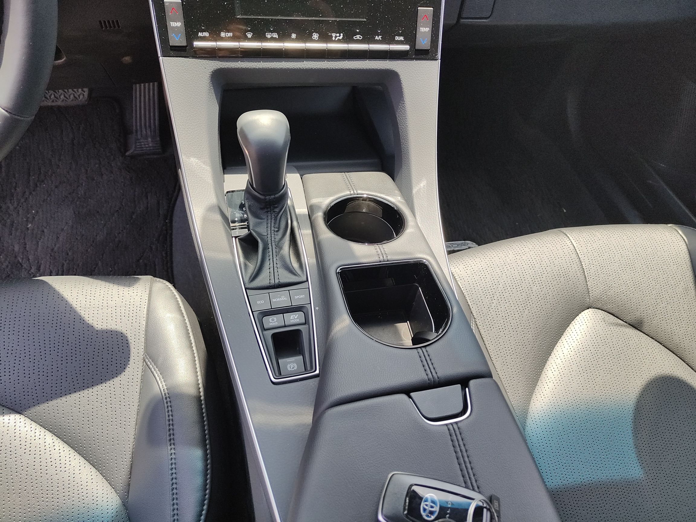 丰田 亚洲龙 2019款 双擎 2.5L 豪华版 国VI