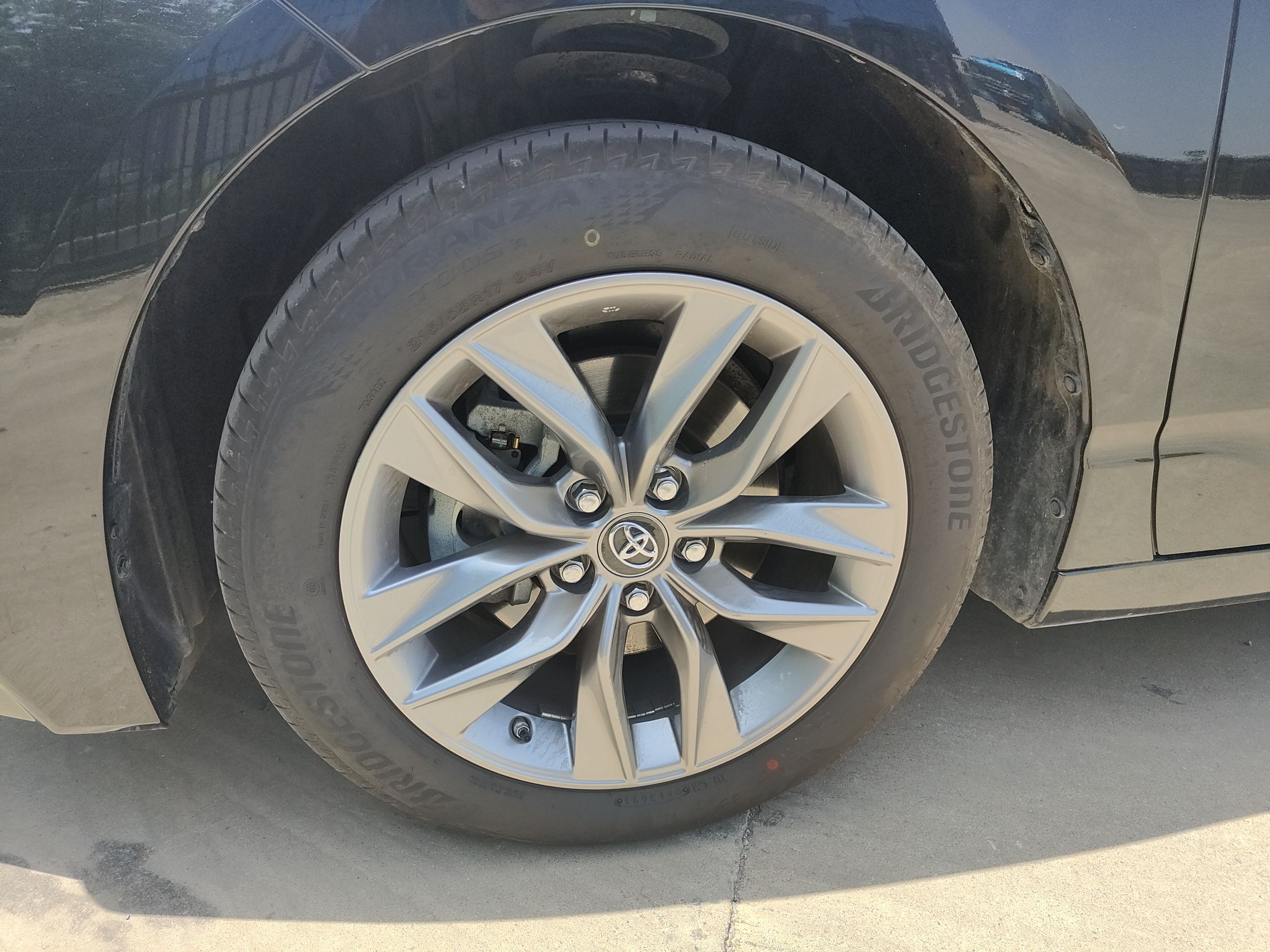 丰田 亚洲龙 2019款 双擎 2.5L 豪华版 国VI