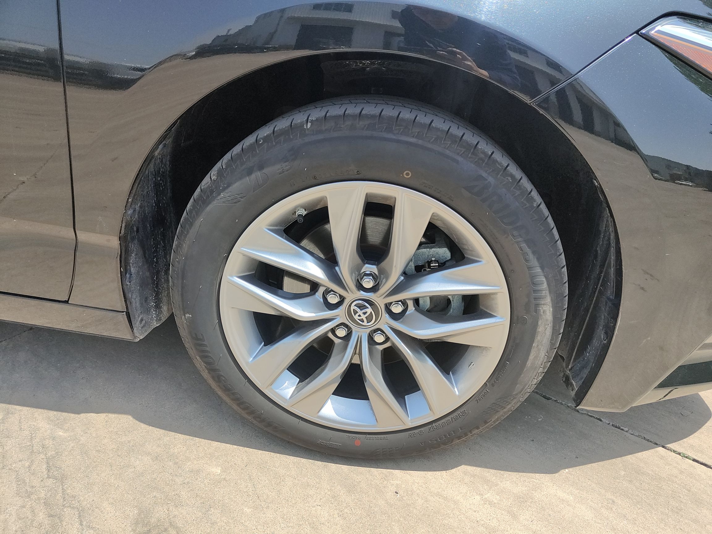 丰田 亚洲龙 2019款 双擎 2.5L 豪华版 国VI