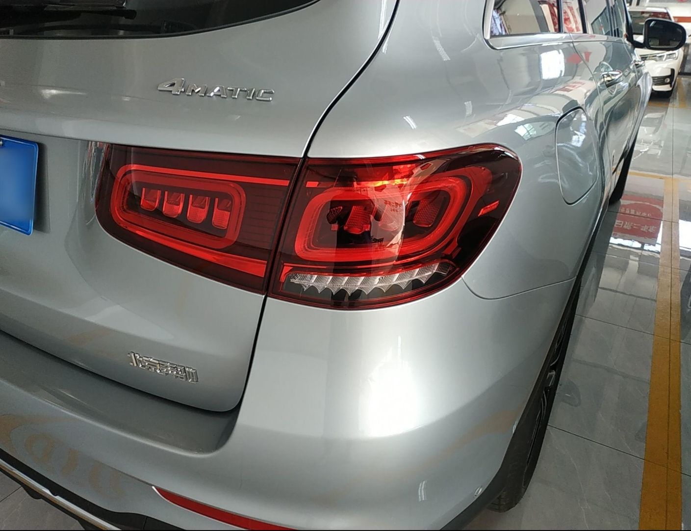 奔驰GLC级 2022款 改款二 GLC 260 L 4MATIC 豪华型