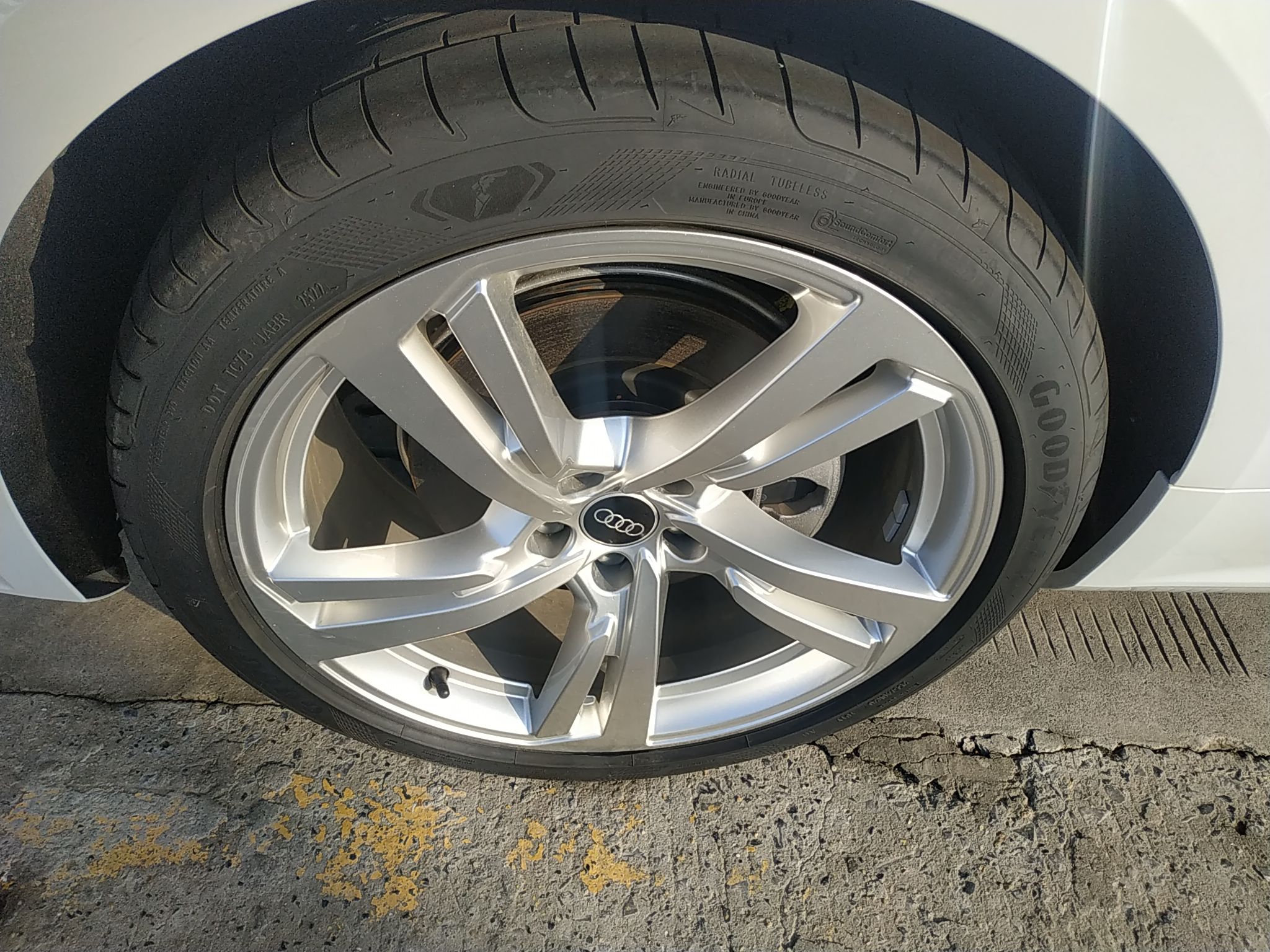 奥迪A7L 2022款 45 TFSI S-line 筑梦未来版