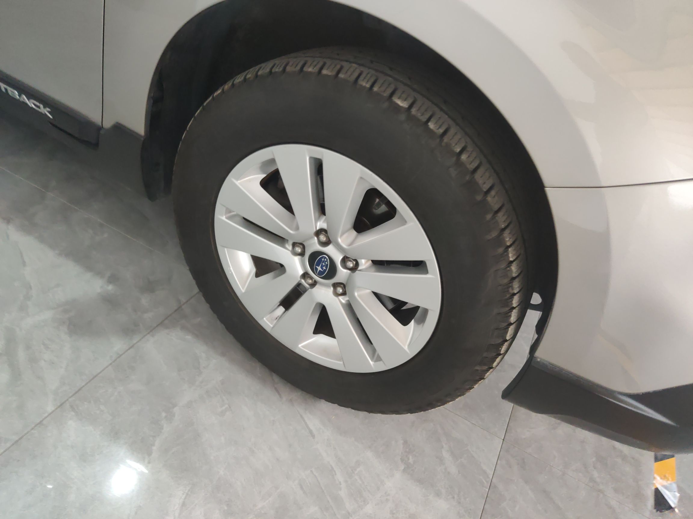 斯巴鲁 傲虎 2016款 2.5i 豪华导航版