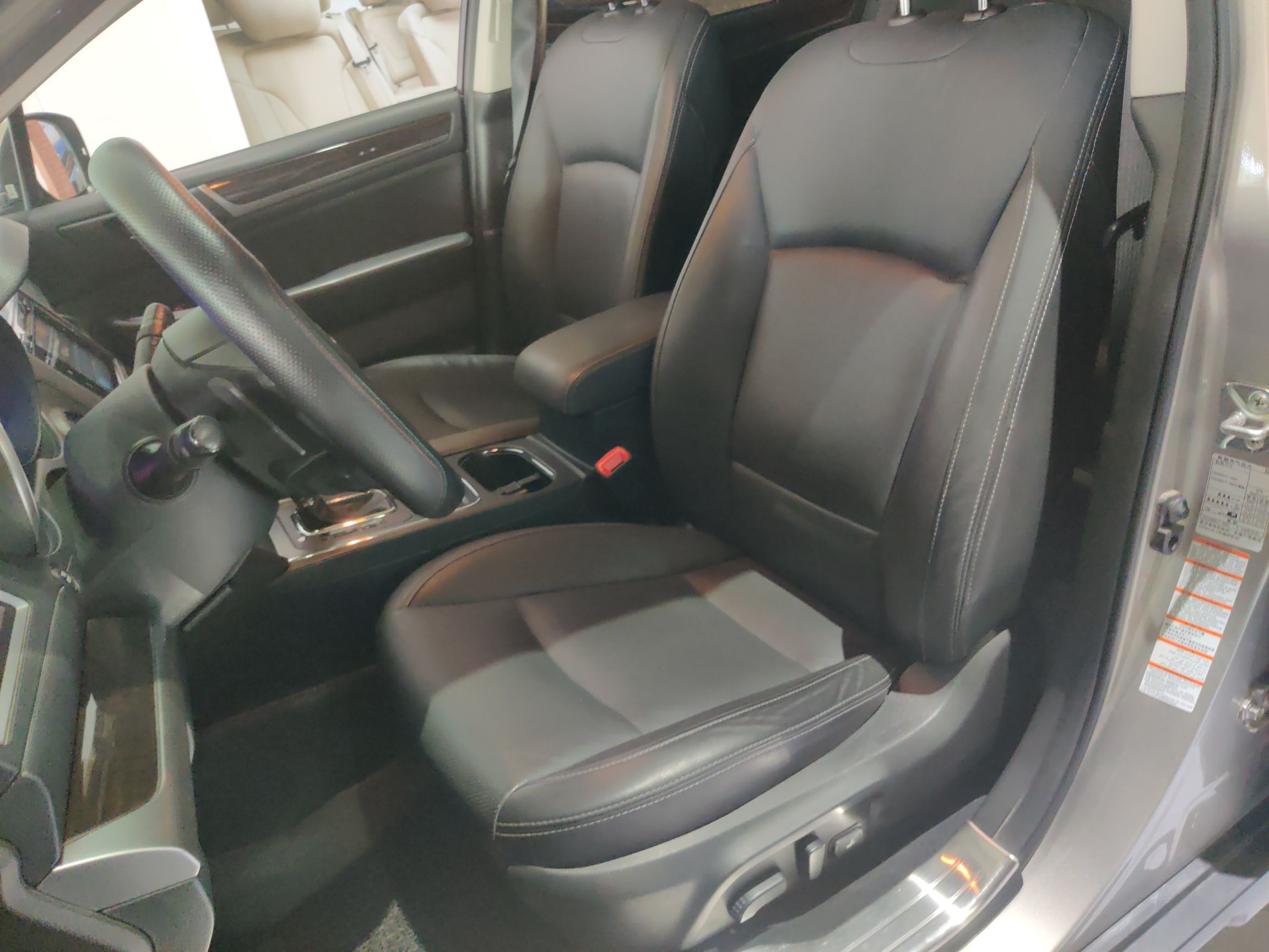 斯巴鲁 傲虎 2016款 2.5i 豪华导航版