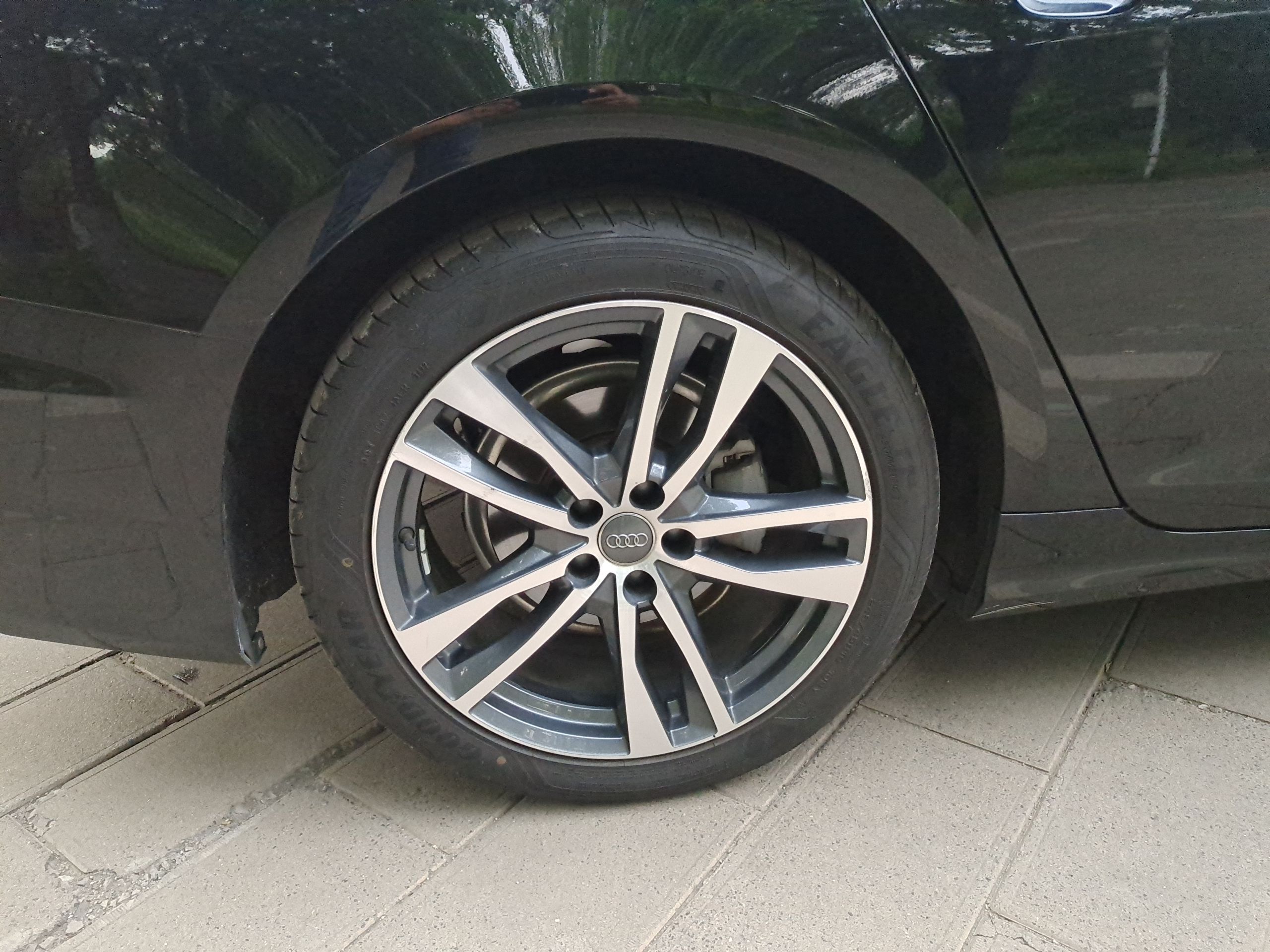 奥迪A6L 2019款 40 TFSI 豪华动感型