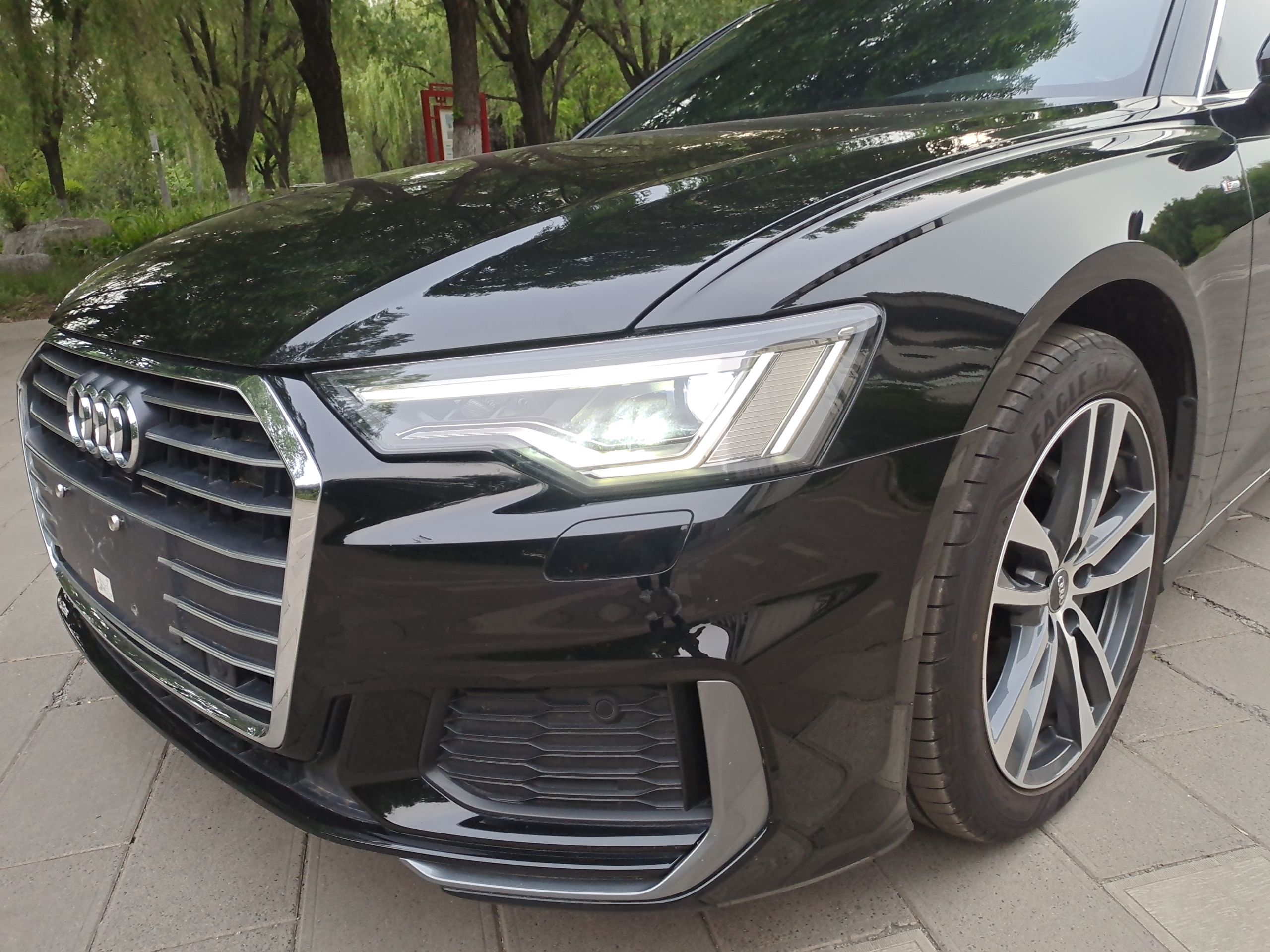 奥迪A6L 2019款 40 TFSI 豪华动感型