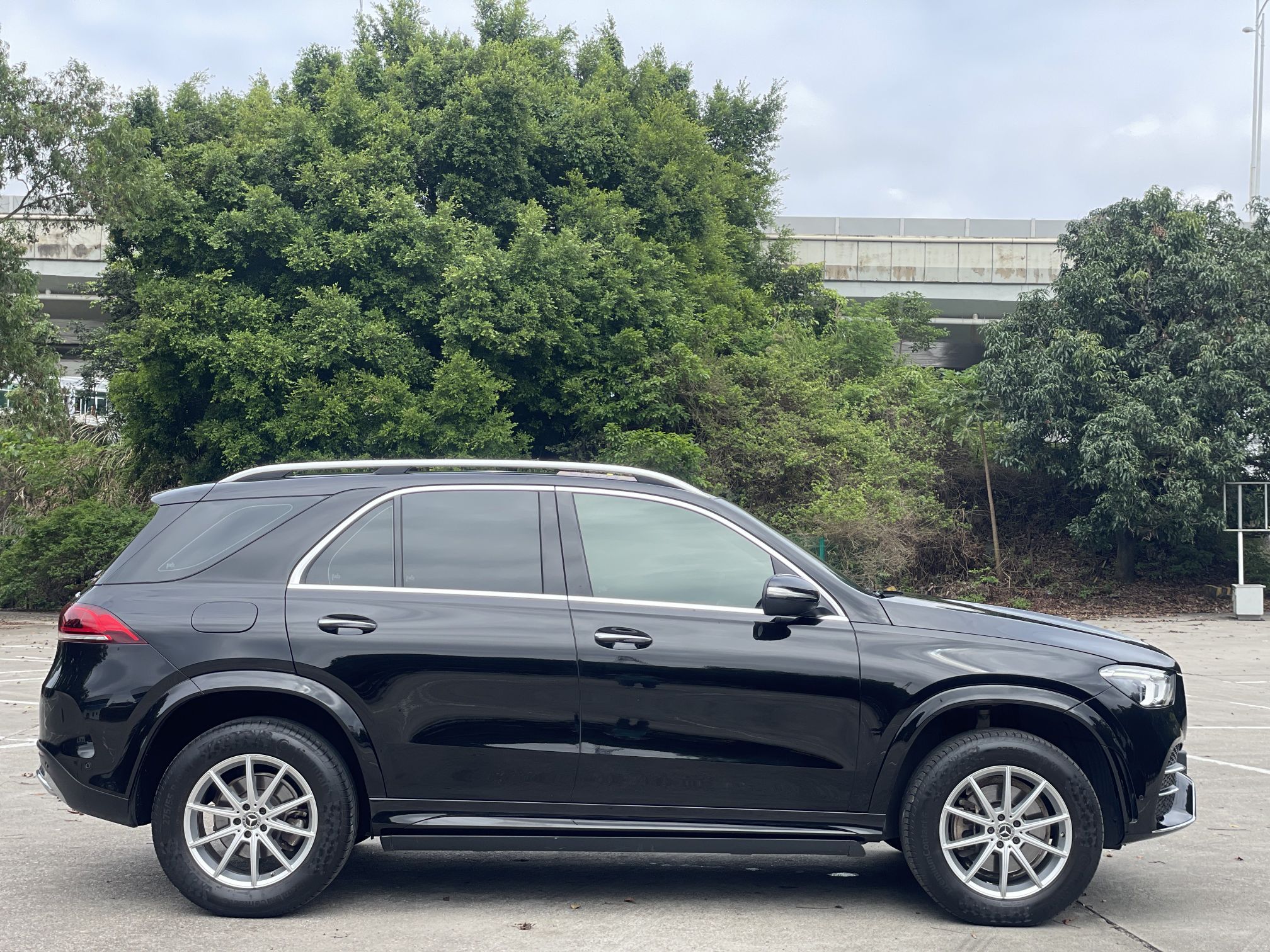 奔驰GLE级 2020款 GLE 350 4MATIC 时尚型(进口)