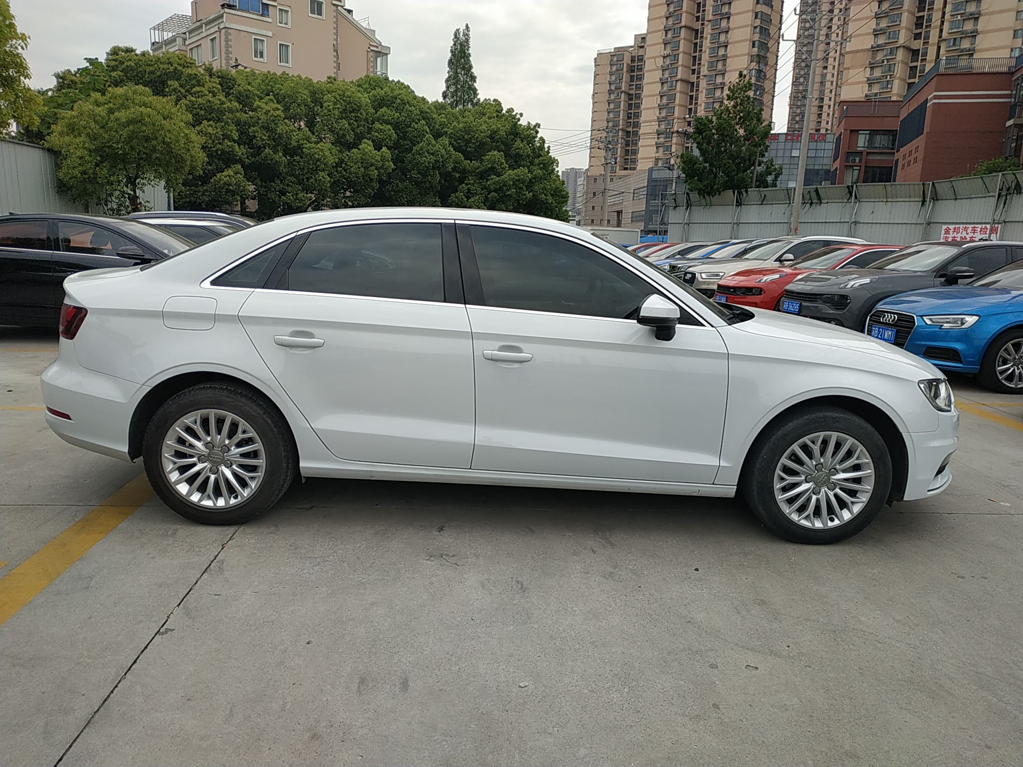 奥迪A3 2014款 Limousine 35 TFSI 自动进取型