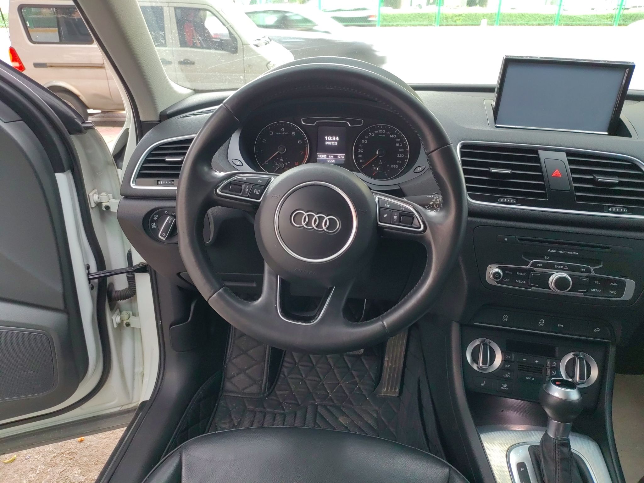 奥迪Q3 2015款 35 TFSI quattro 技术型