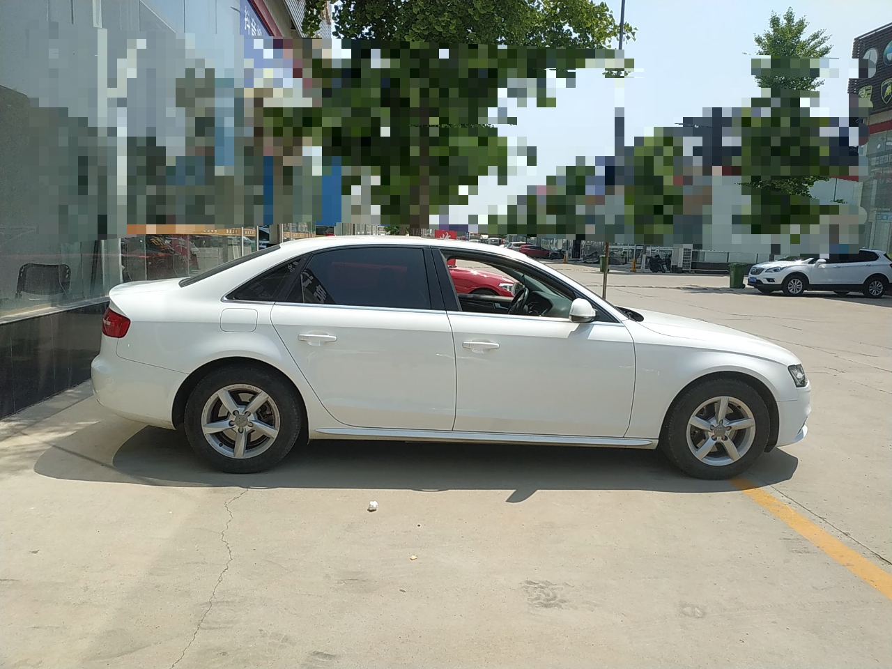 奥迪A4L 2013款 35 TFSI 自动舒适型