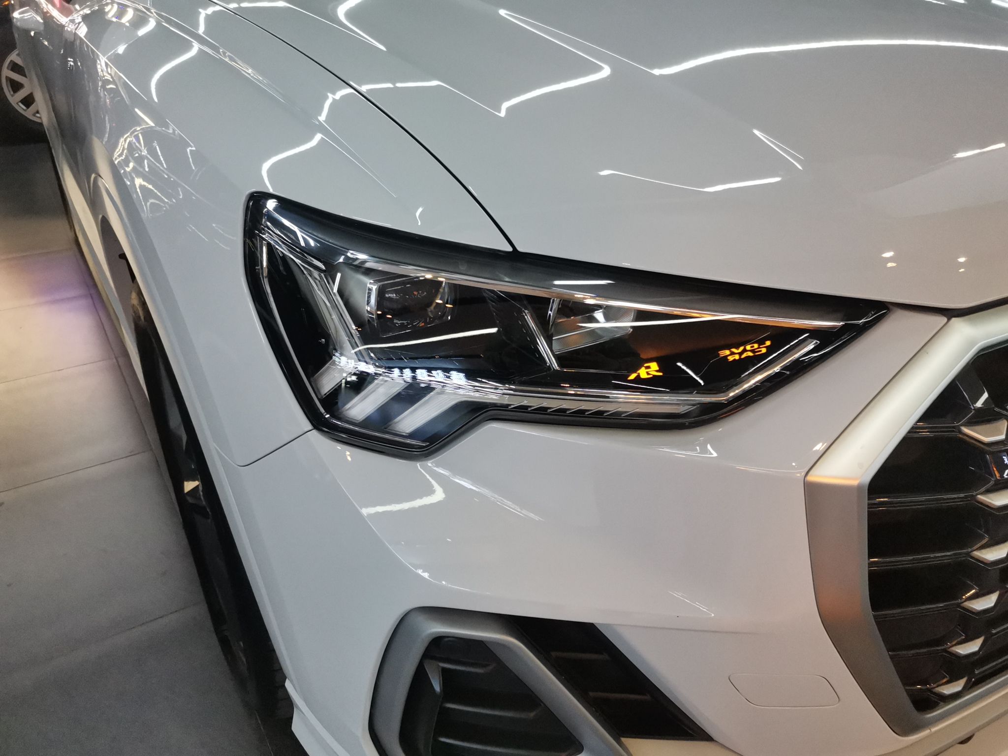 奥迪Q3 2019款 40 TFSI quattro 时尚动感型