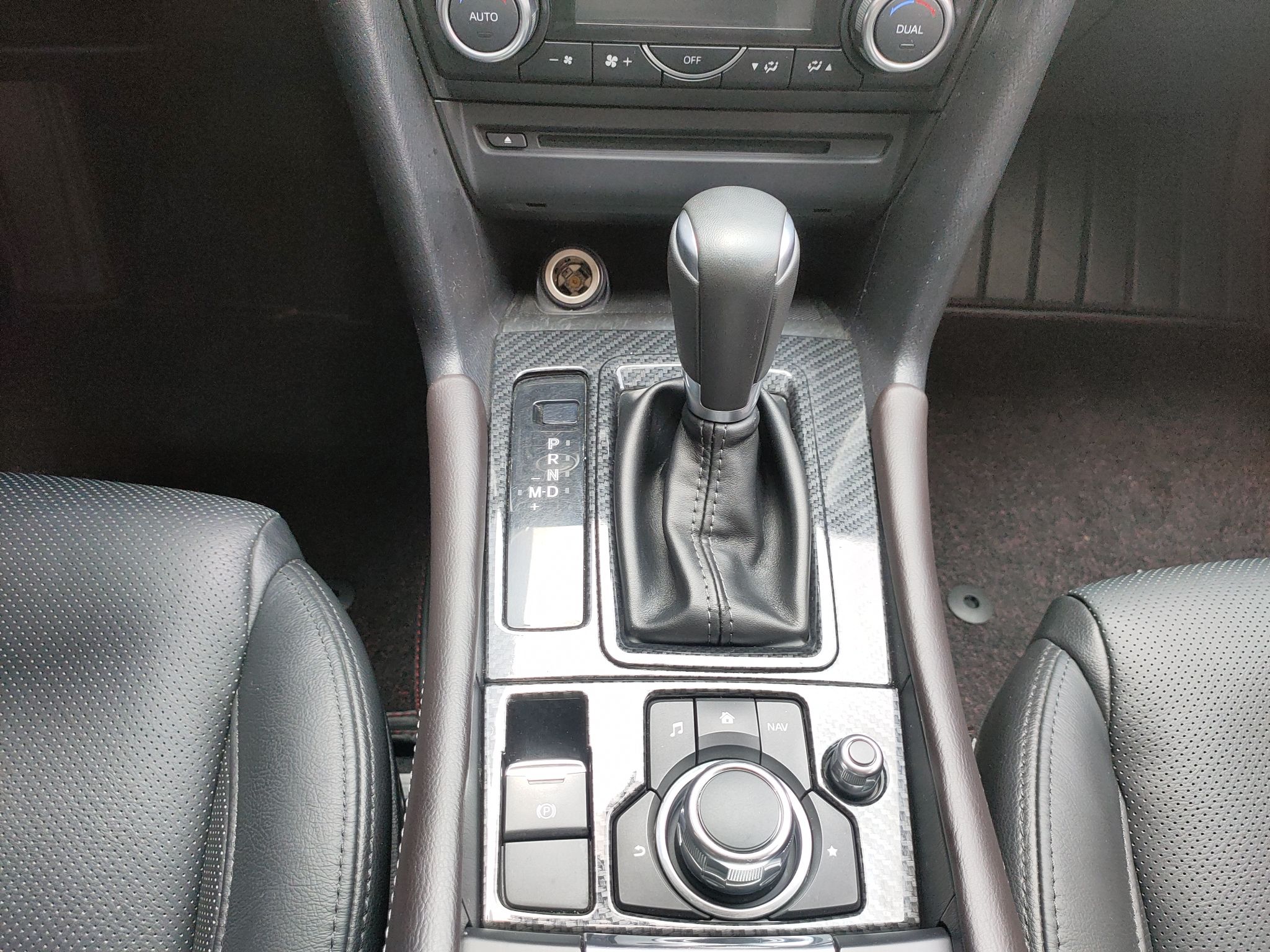 马自达 昂克赛拉 2017款 三厢 2.0L 自动尊贵型 国V