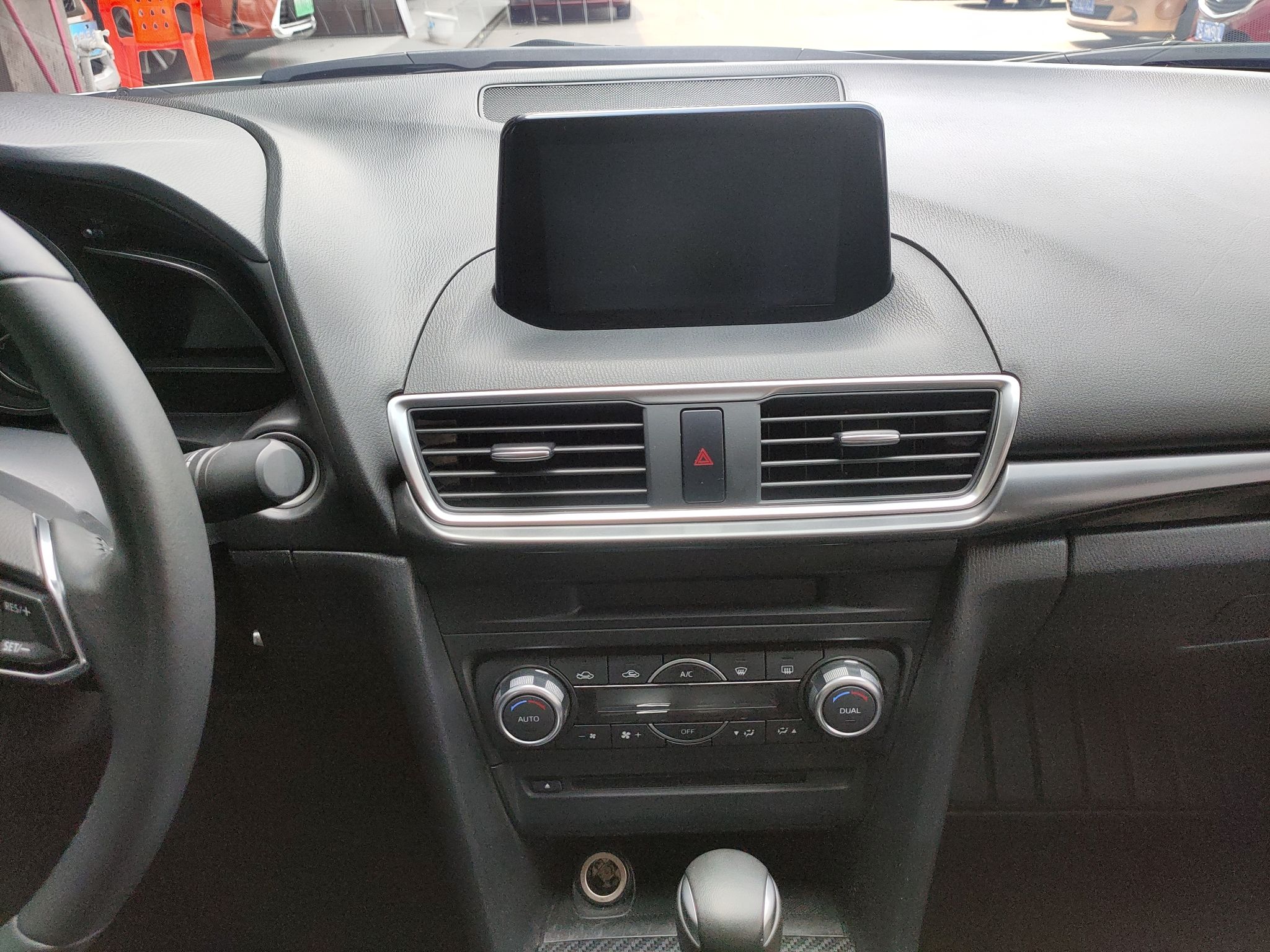 马自达 昂克赛拉 2017款 三厢 2.0L 自动尊贵型 国V