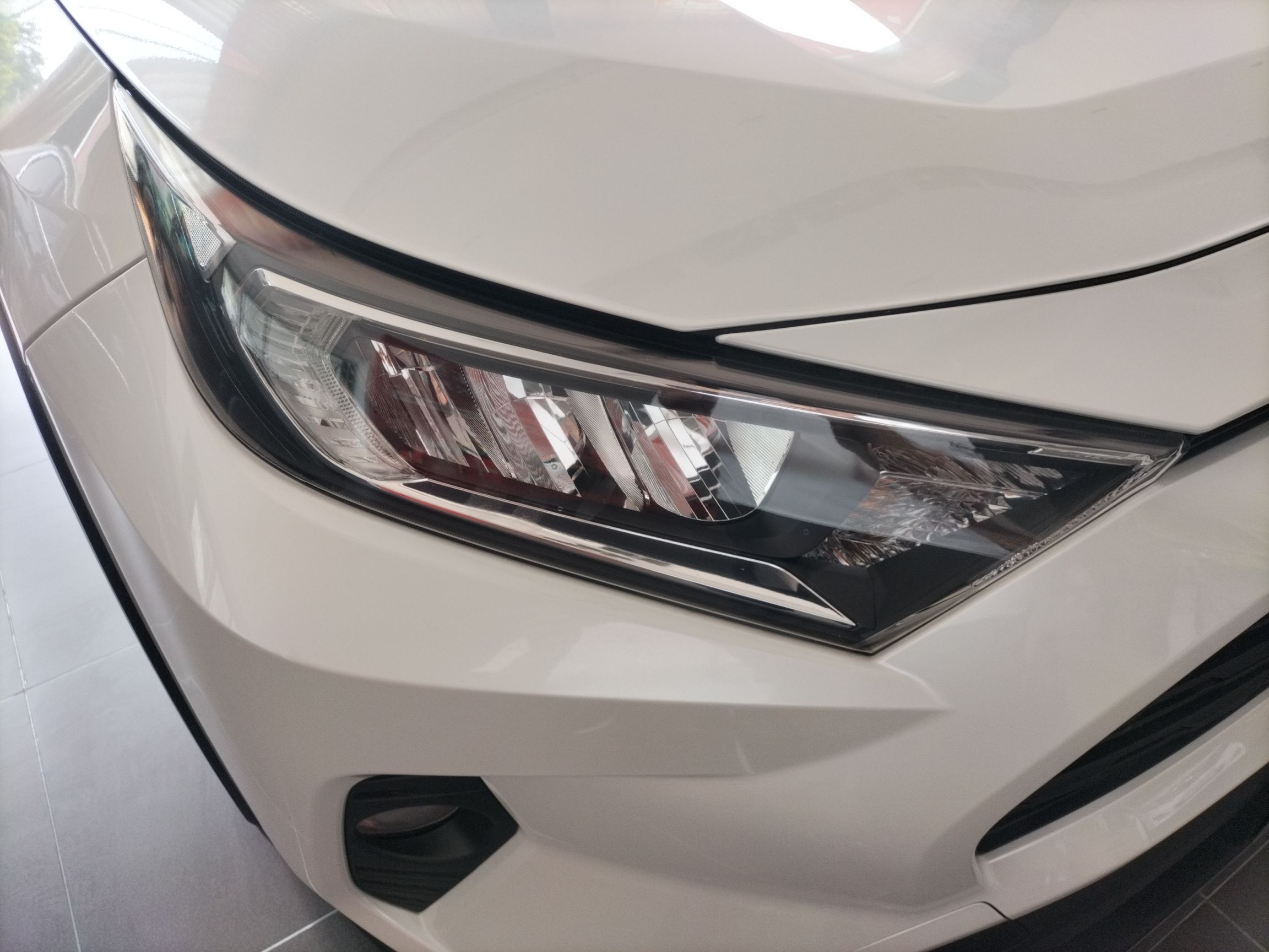 丰田 RAV4 2021款 2.0L CVT两驱风尚PLUS版