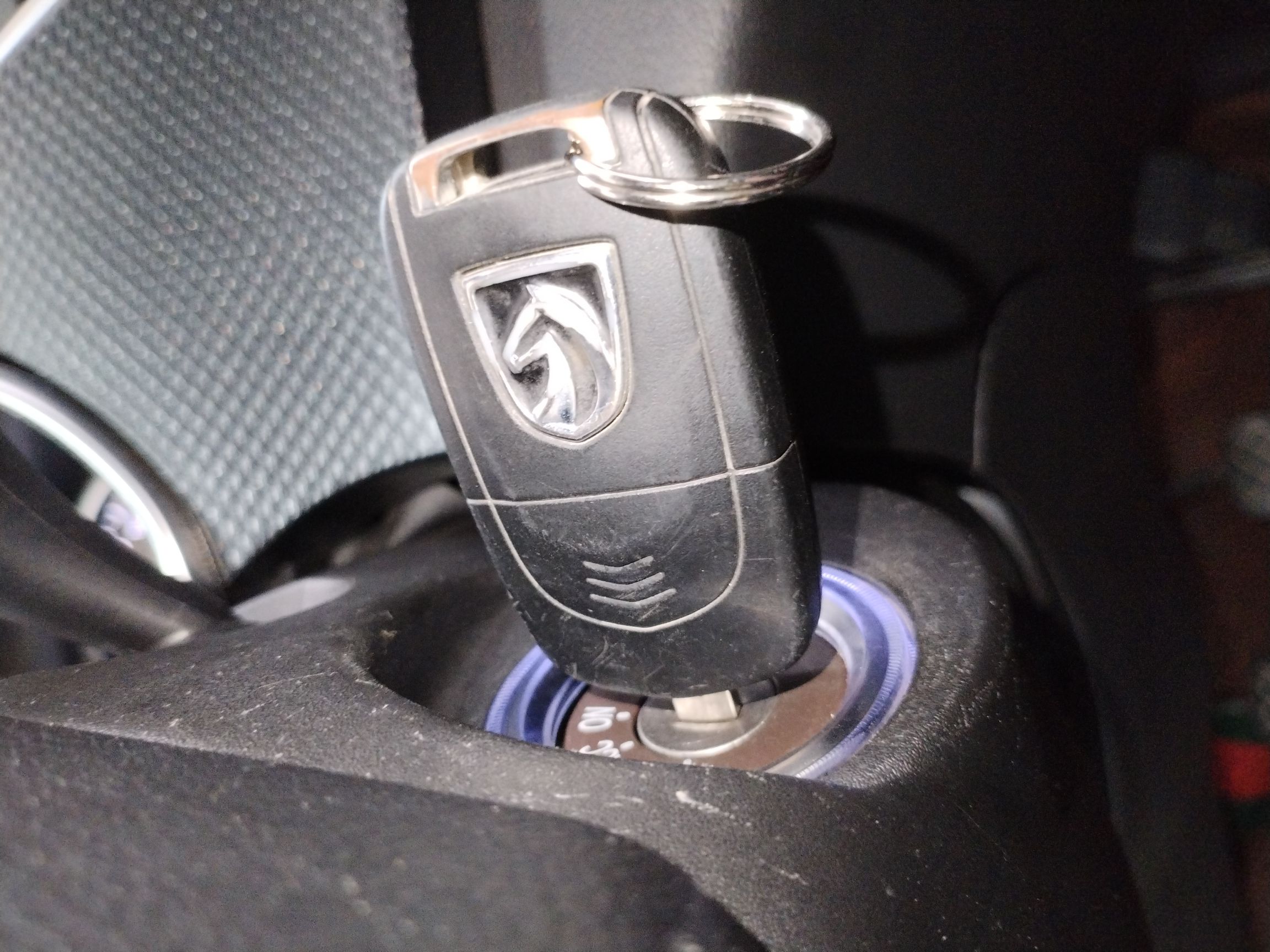 宝骏730 2021款 1.5L 手动时尚型 7座