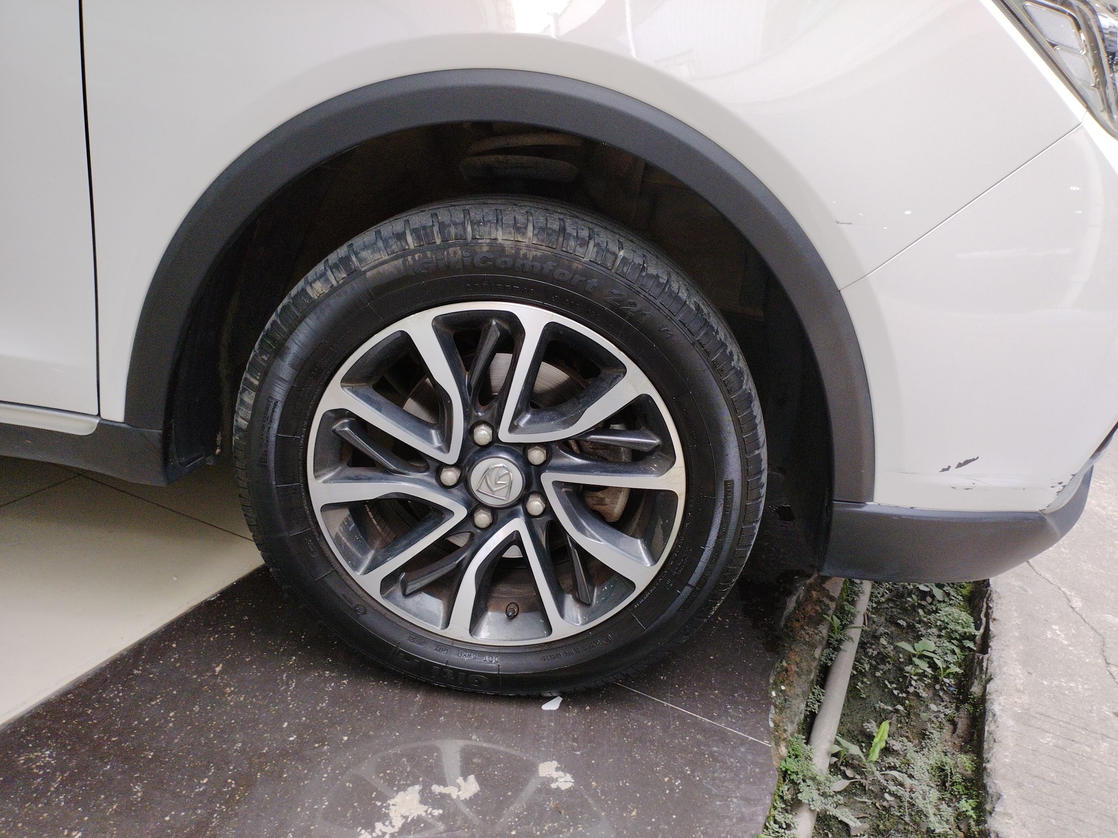 宝骏730 2021款 1.5L 手动时尚型 7座