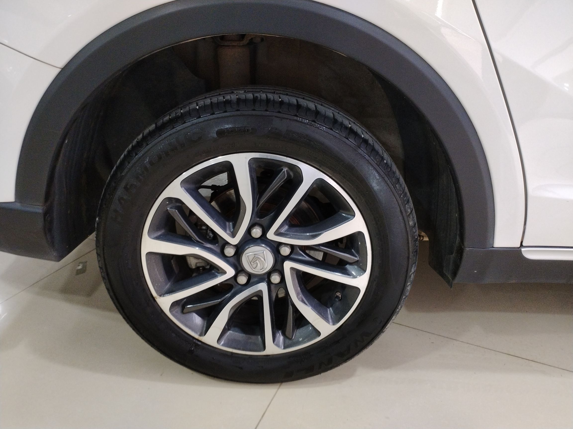 宝骏730 2021款 1.5L 手动时尚型 7座