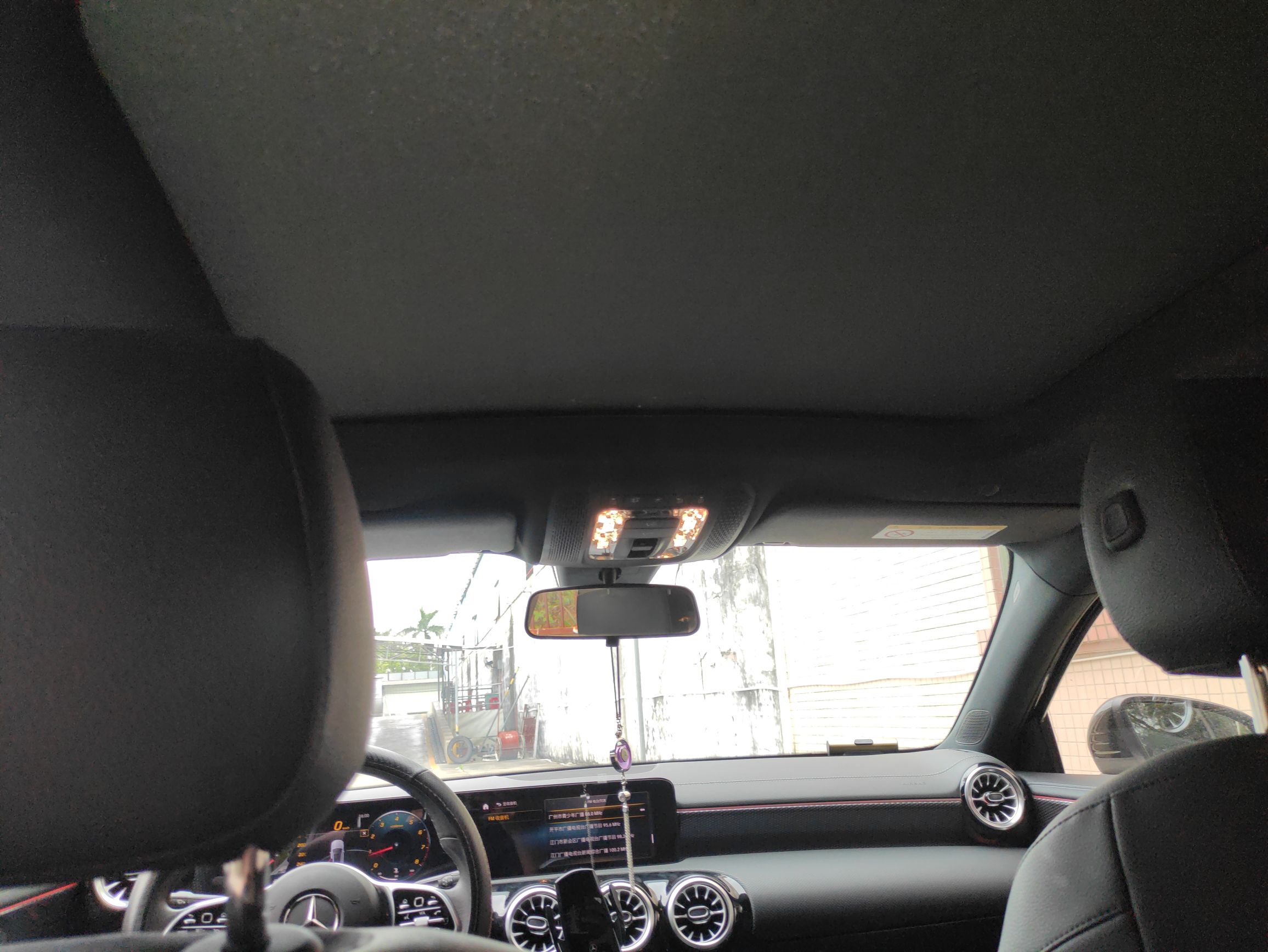 奔驰A级 2022款 A 200 L 运动轿车动感型