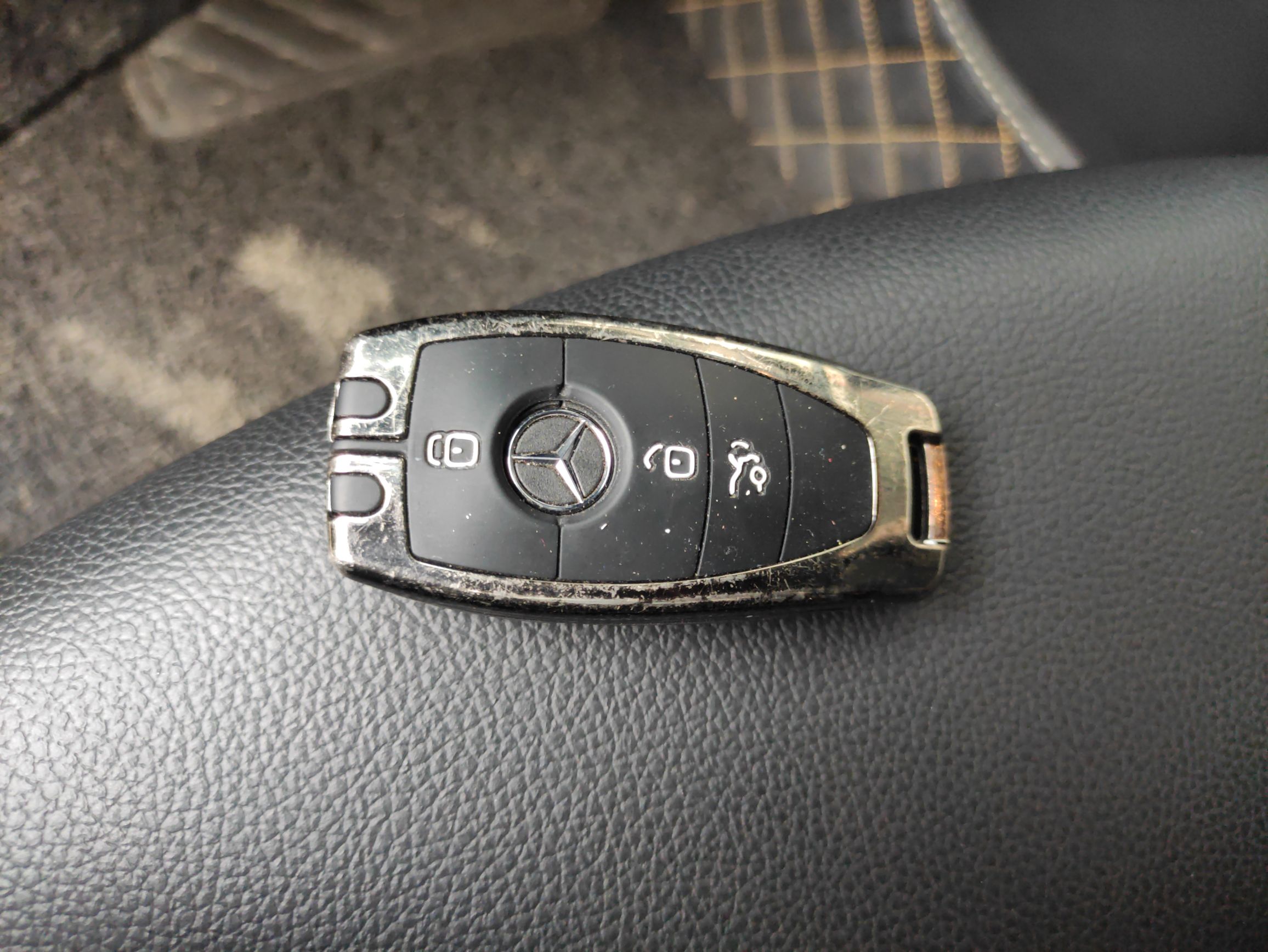 奔驰A级 2022款 A 200 L 运动轿车动感型