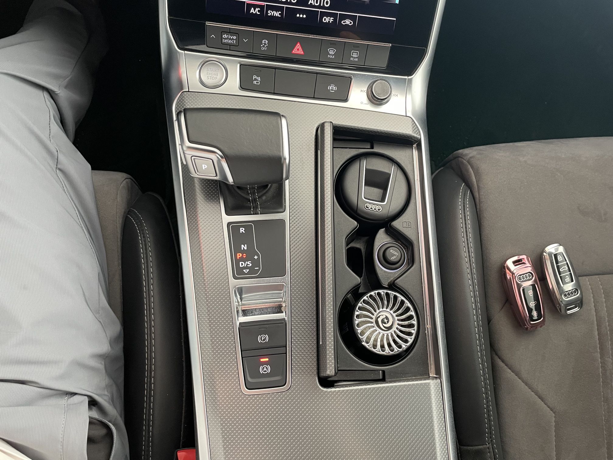 奥迪A6L 2020款 45 TFSI quattro 臻选动感型