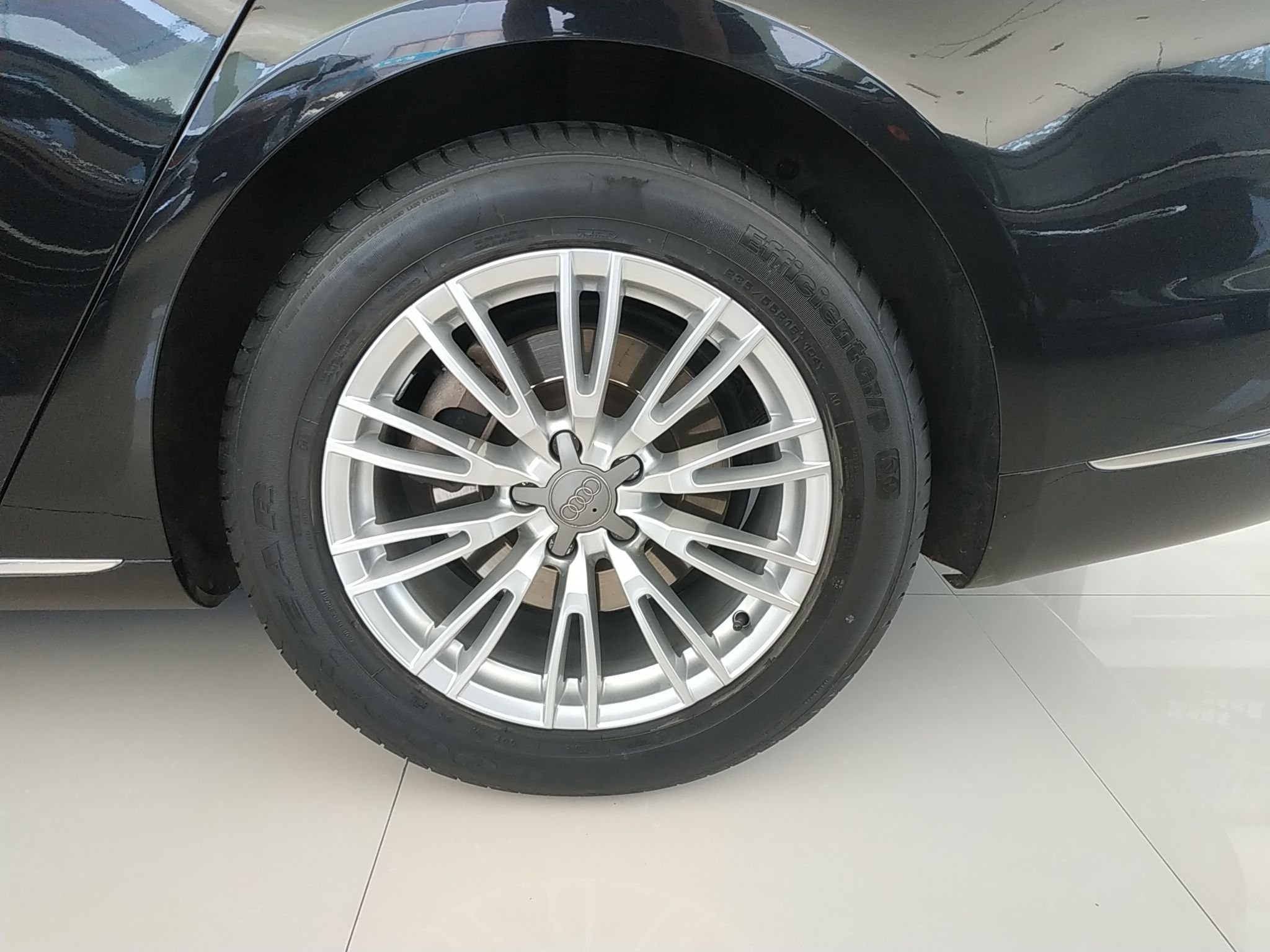 奥迪A8 2014款 A8L 45 TFSI quattro舒适型(进口)