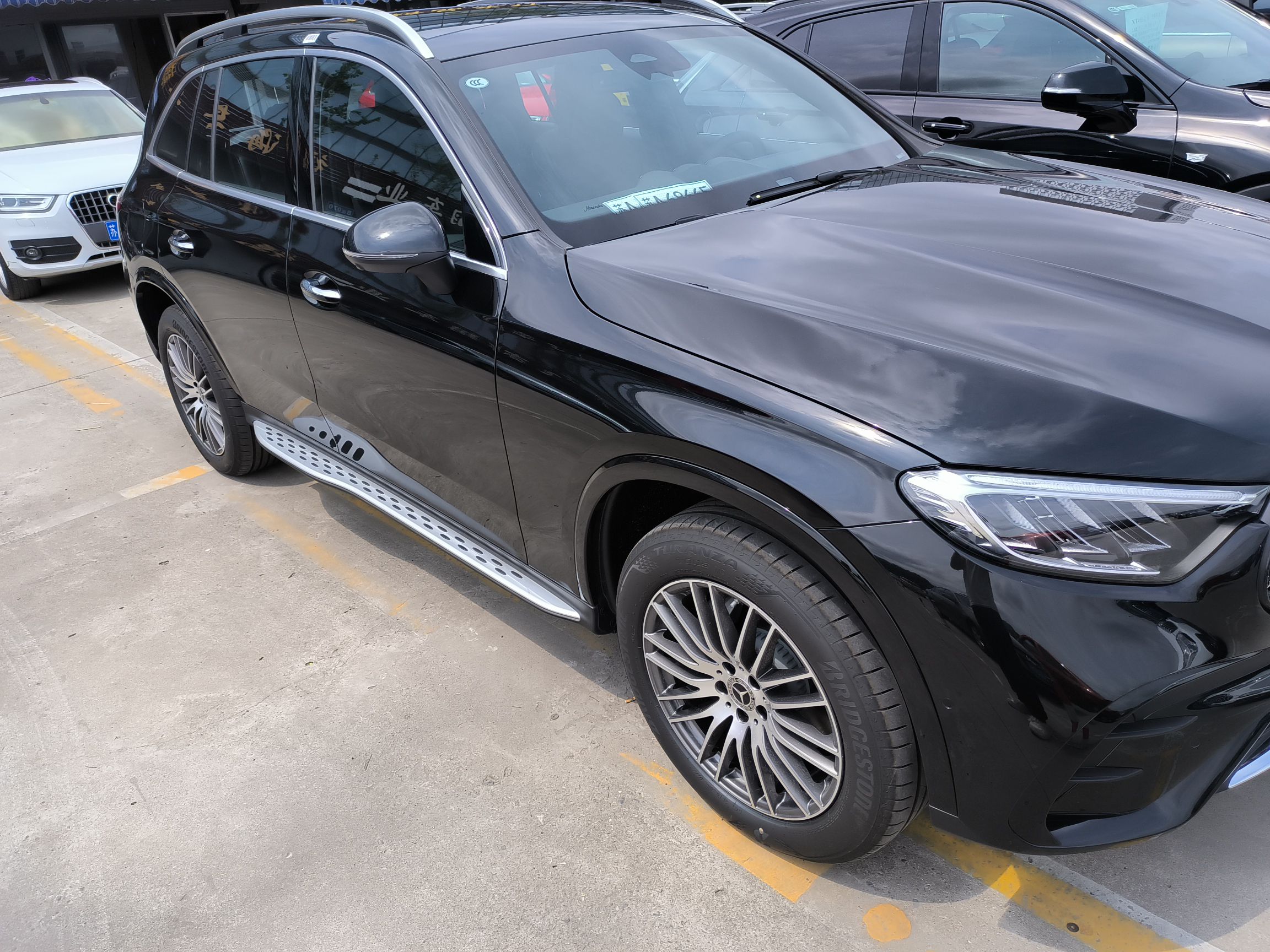 奔驰GLC级 2023款 GLC 300 L 4MATIC 动感型 7座