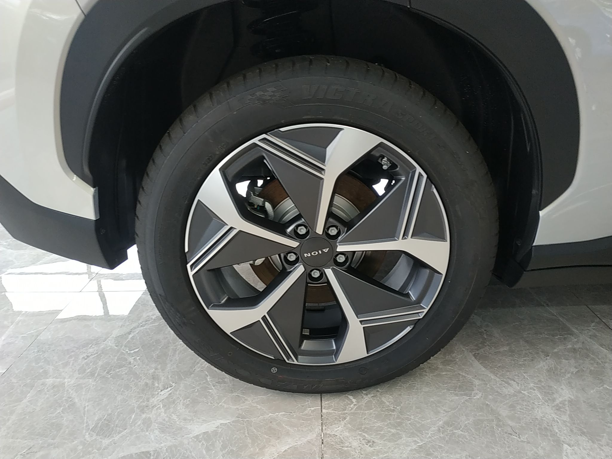 广汽埃安 Aion V(埃安V) 2021款 PLUS 70 智享科技版