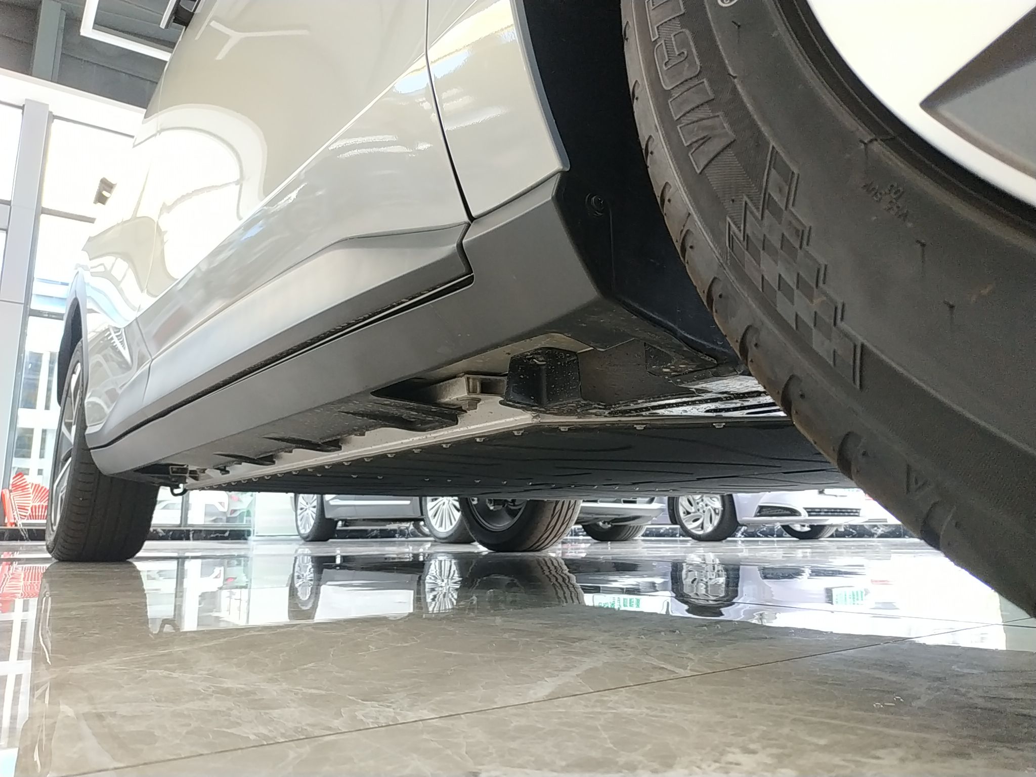 广汽埃安 Aion V(埃安V) 2021款 PLUS 70 智享科技版