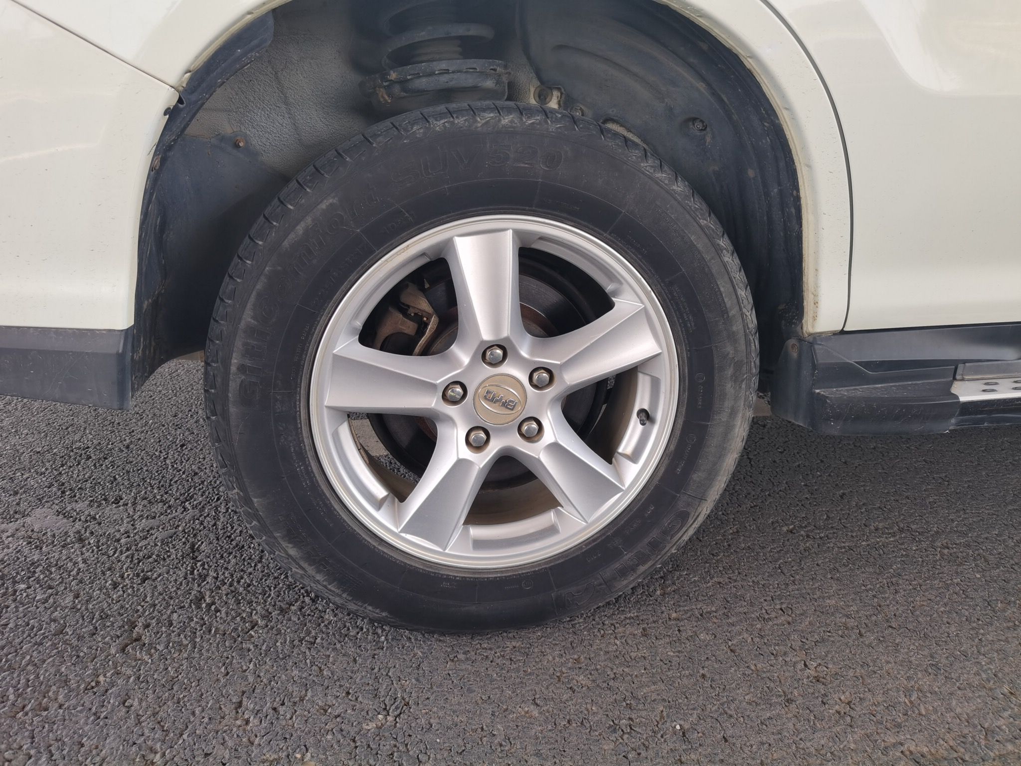 比亚迪S6 2014款 1.5TI 手动尊贵型 7座