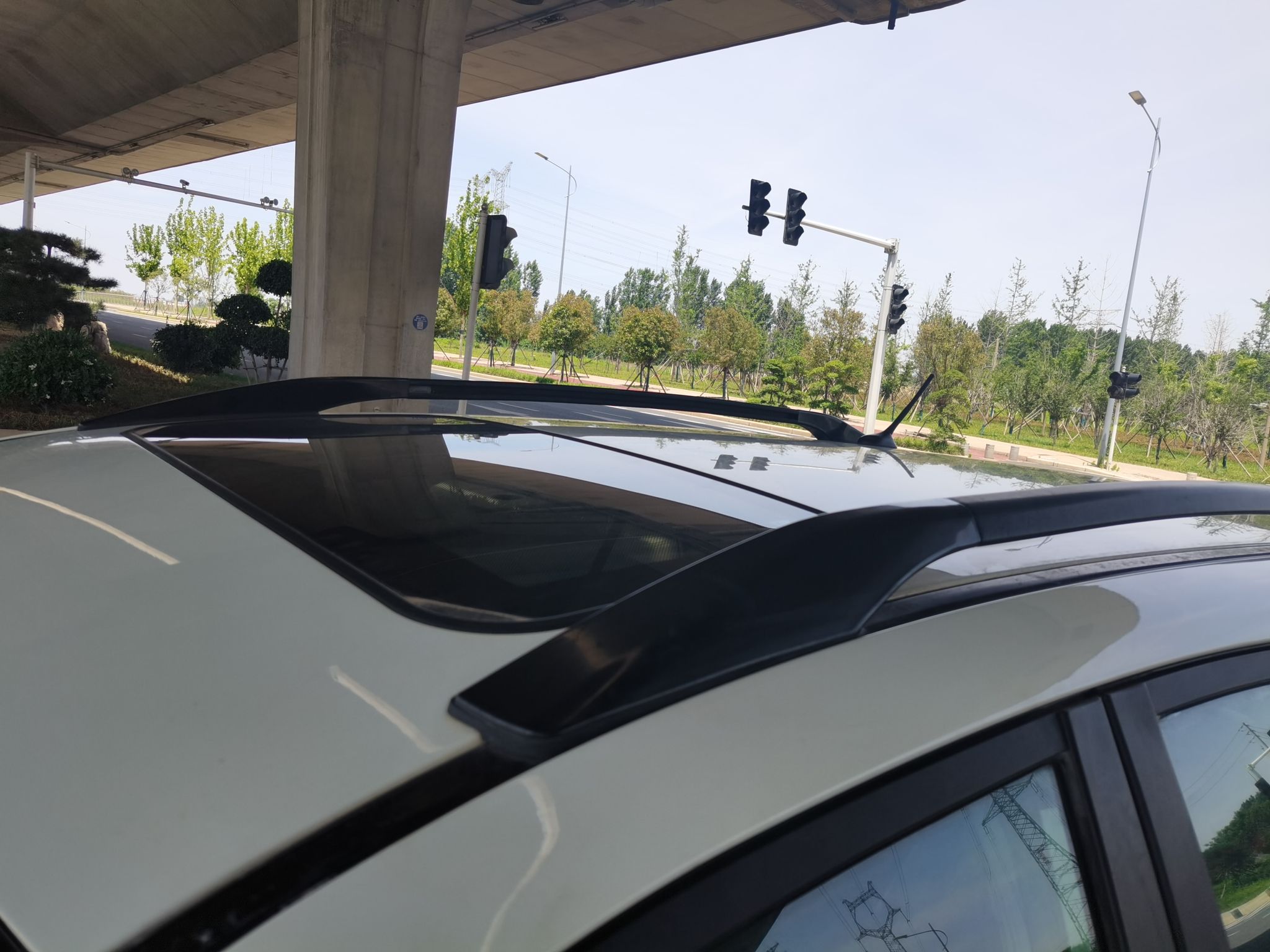 比亚迪S6 2014款 1.5TI 手动尊贵型 7座