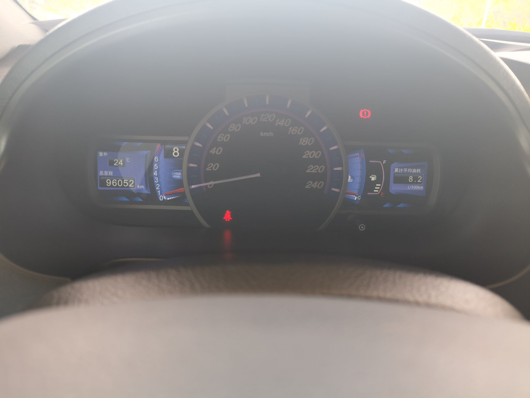 比亚迪S6 2014款 1.5TI 手动尊贵型 7座