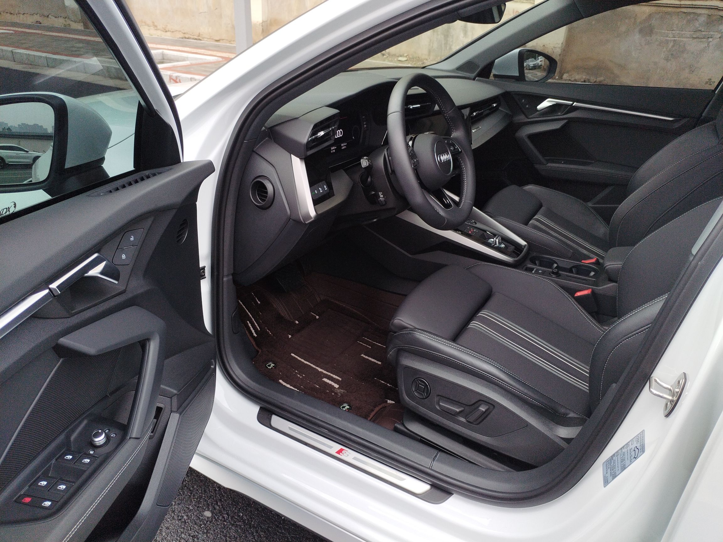 奥迪A3 2022款 A3L Limousine 35 TFSI 时尚运动型