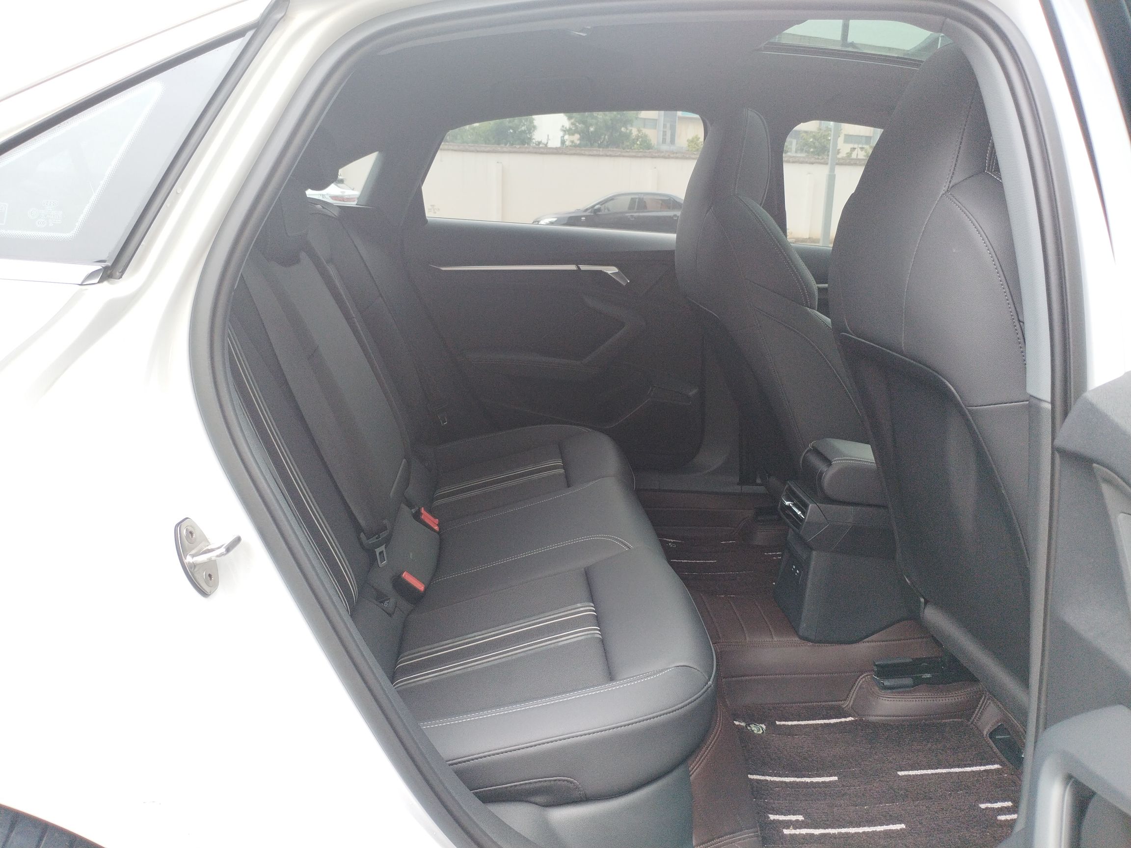 奥迪A3 2022款 A3L Limousine 35 TFSI 时尚运动型