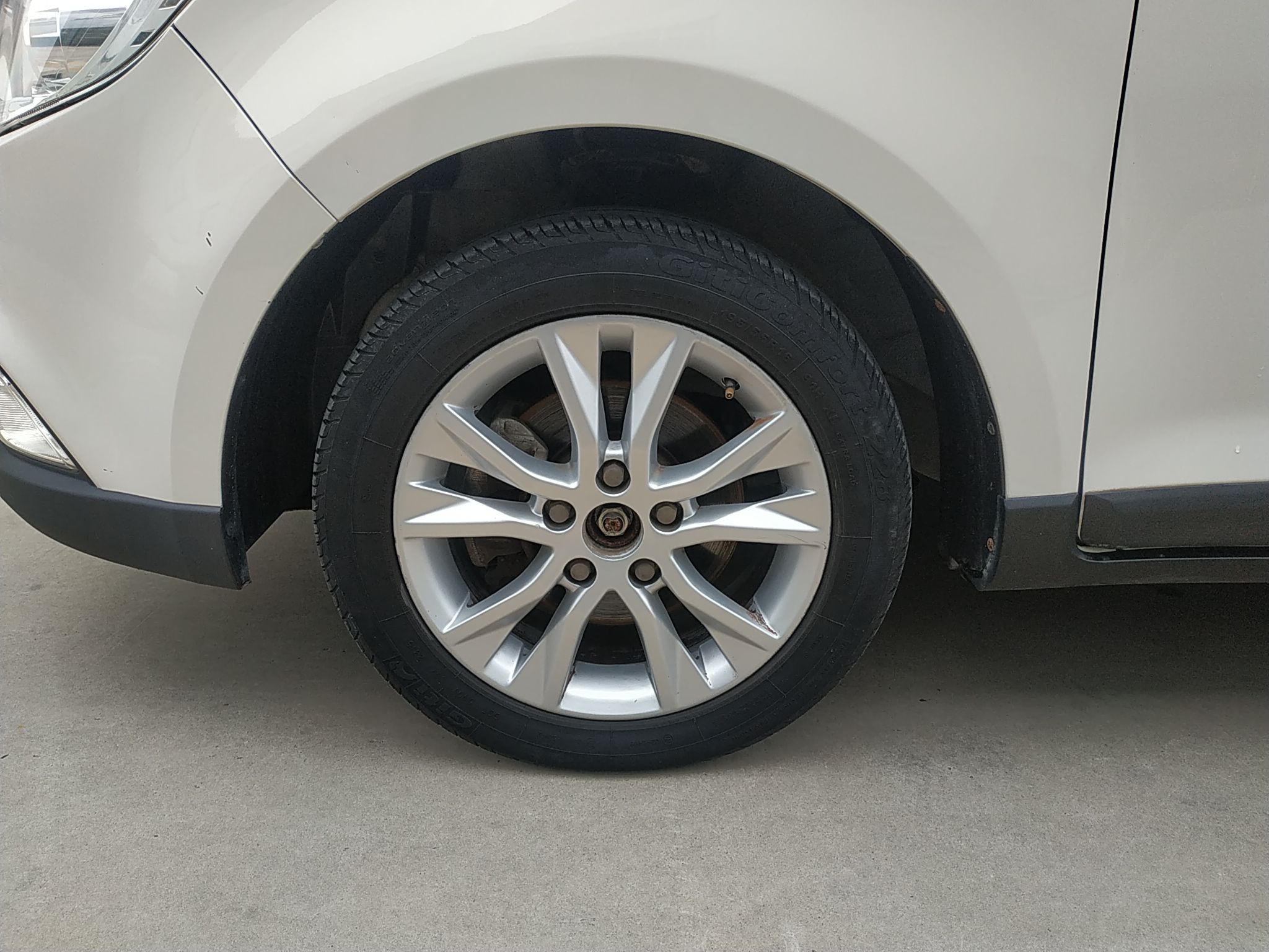 宝骏730 2014款 1.5L 手动舒适ESP版 7座