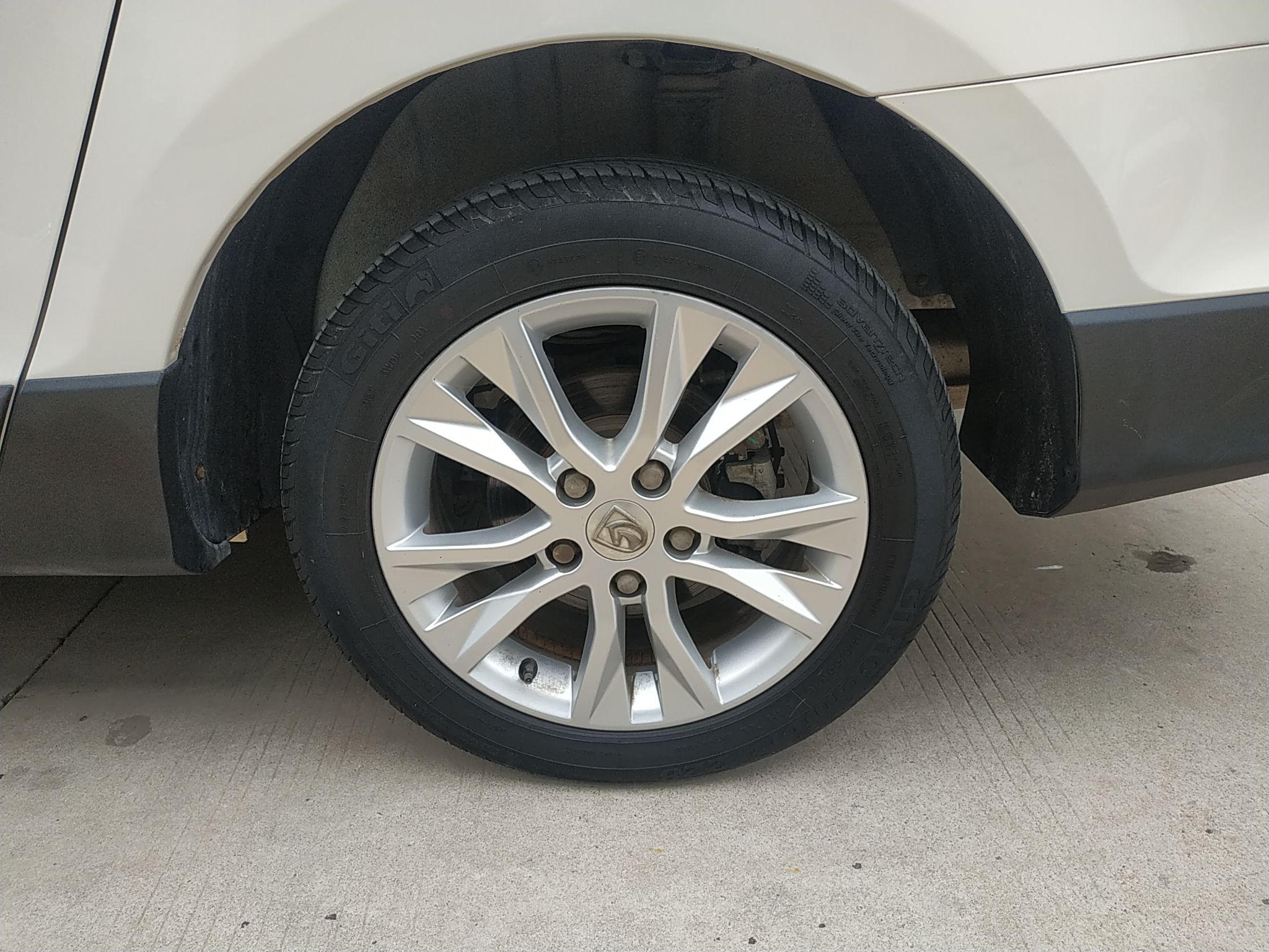 宝骏730 2014款 1.5L 手动舒适ESP版 7座