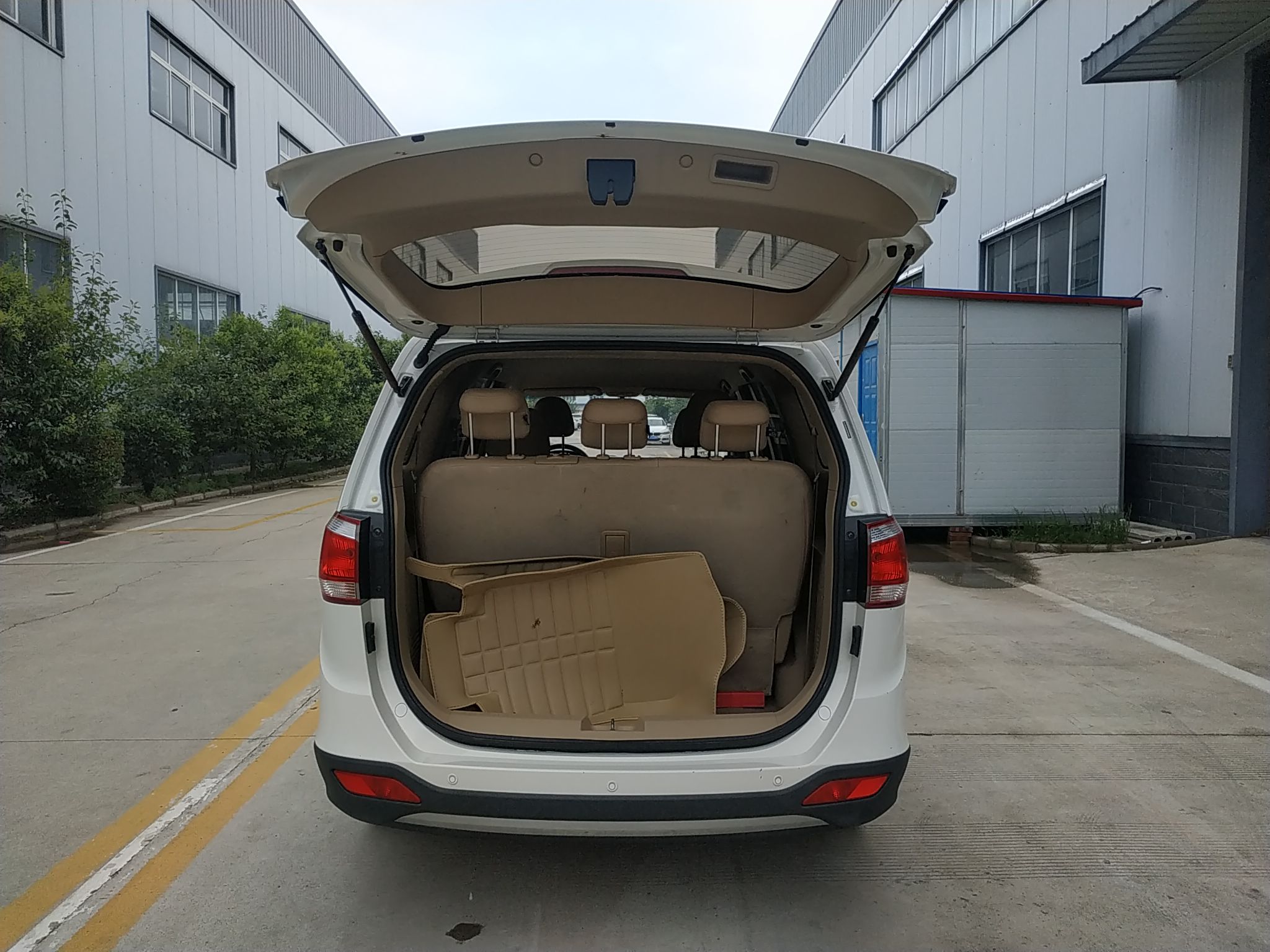 宝骏730 2014款 1.5L 手动舒适ESP版 7座