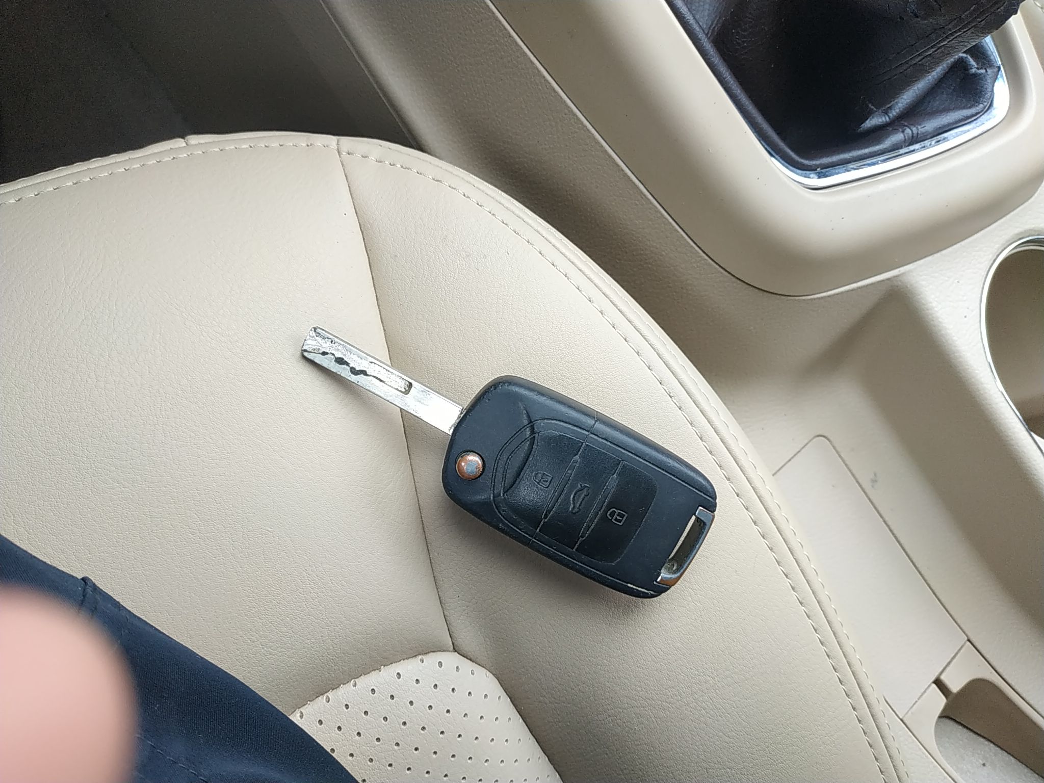 宝骏730 2014款 1.5L 手动舒适ESP版 7座